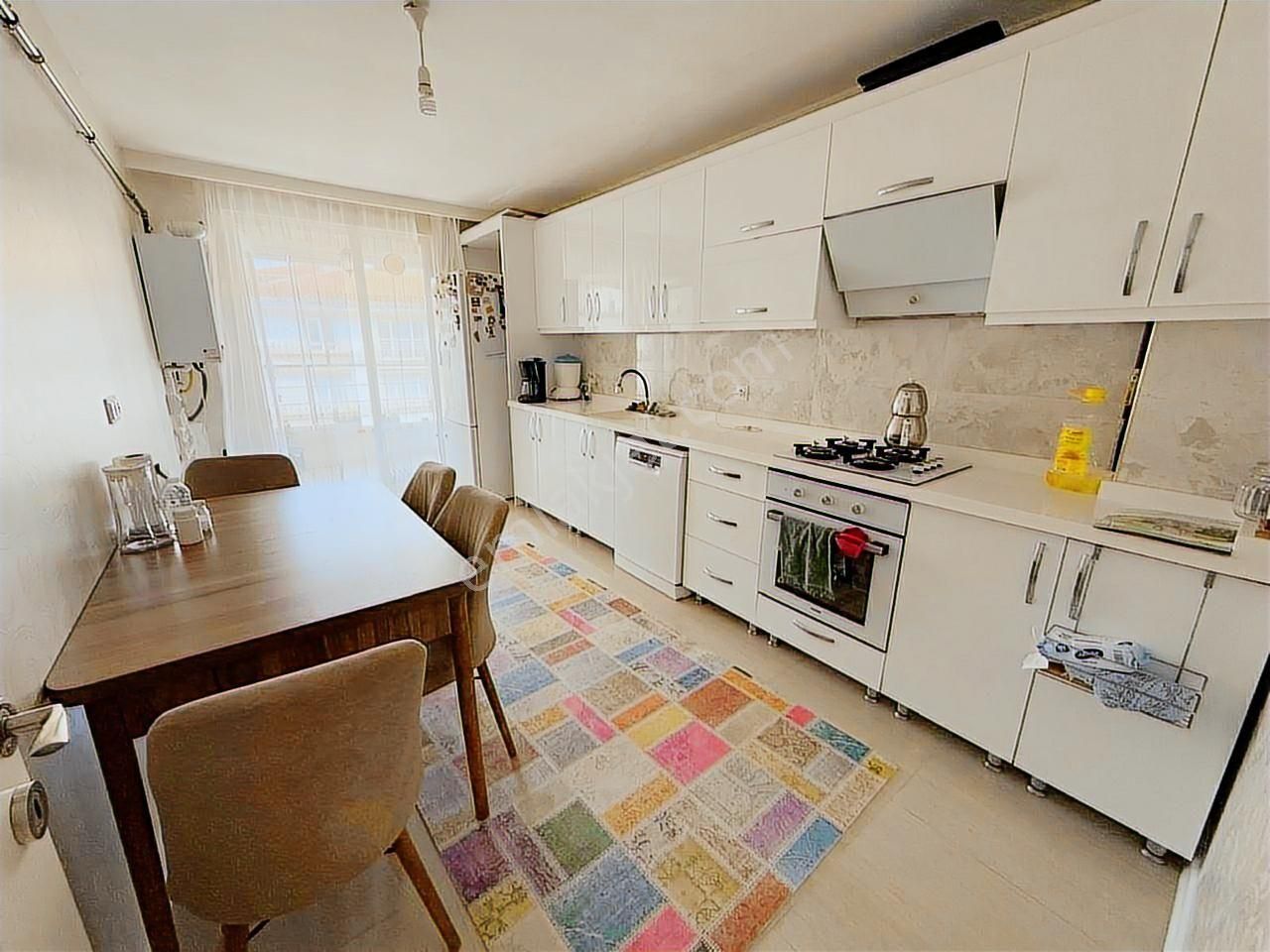 Yükseltepe Mahallesi Satılık 4+1 Cadde Üzeri Ön Cephe Daire