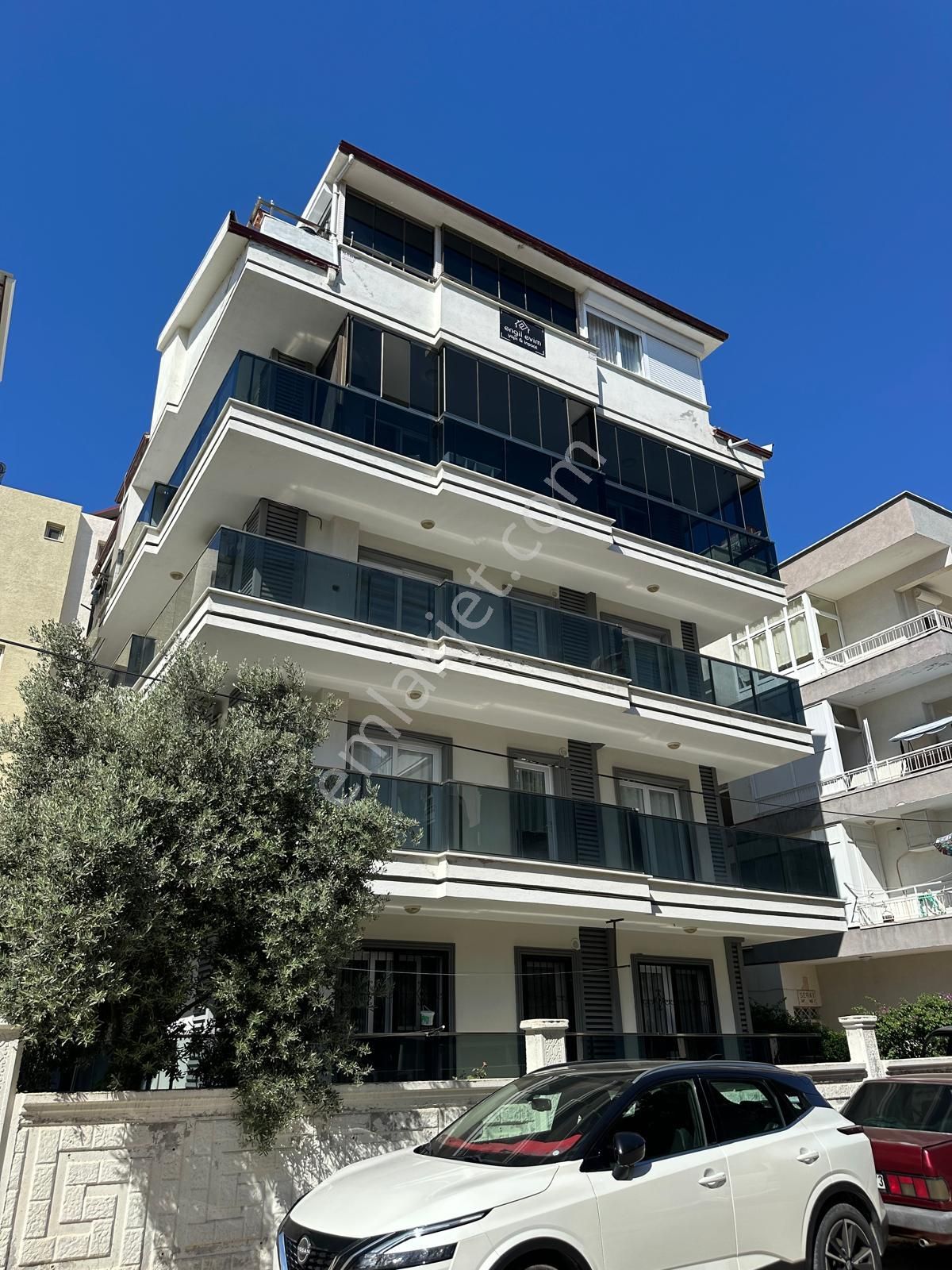 Didim Efeelerde 4+1 Geniş Dubleks Daire