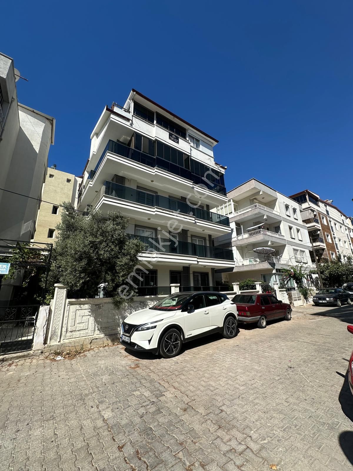 Didim Efeelerde 4+1 Geniş Dubleks Daire - Görsel 2