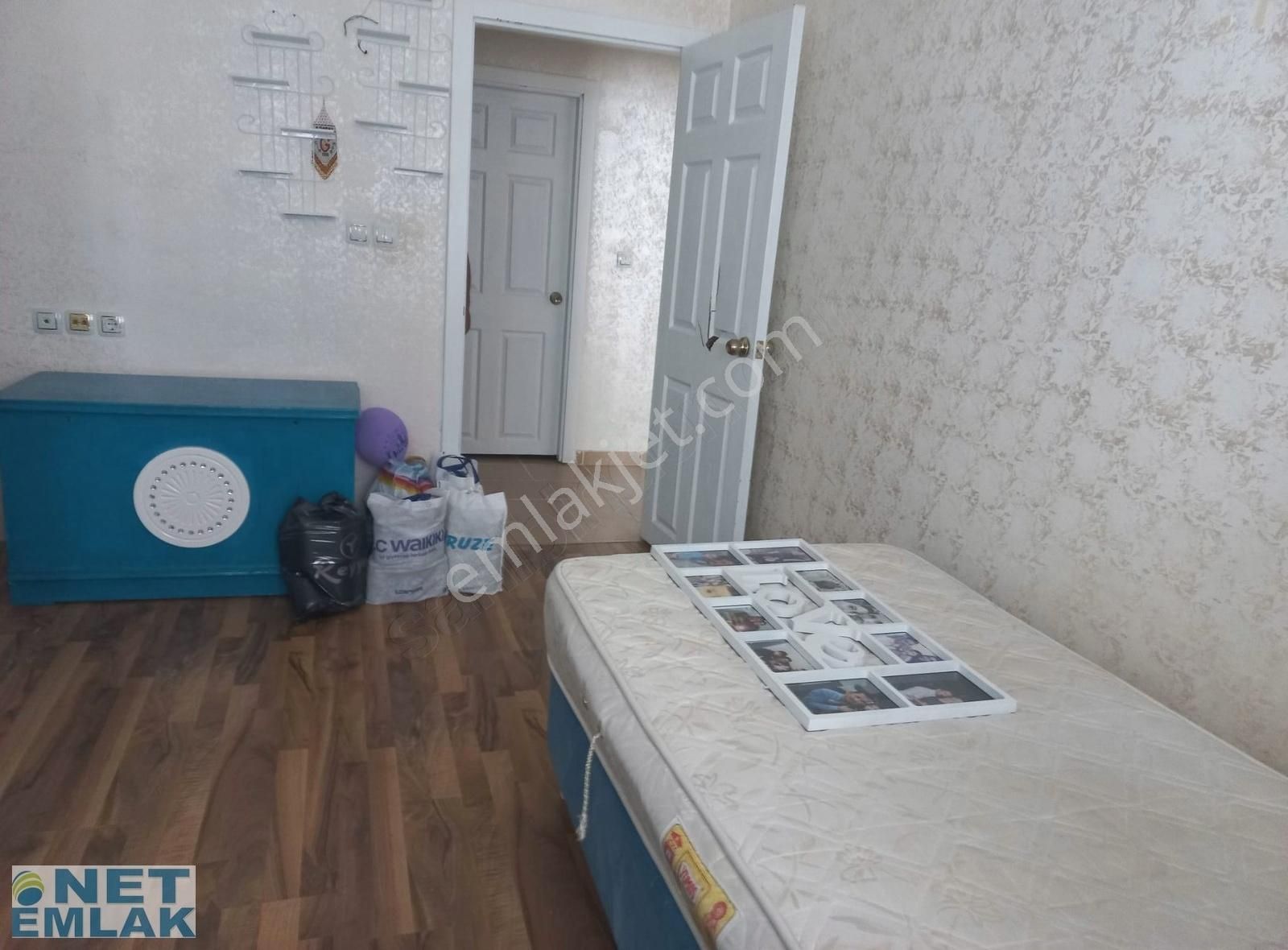 Yenikent Net Emlaktan Merkezde 3+1 1. Kat Geniş Daireler