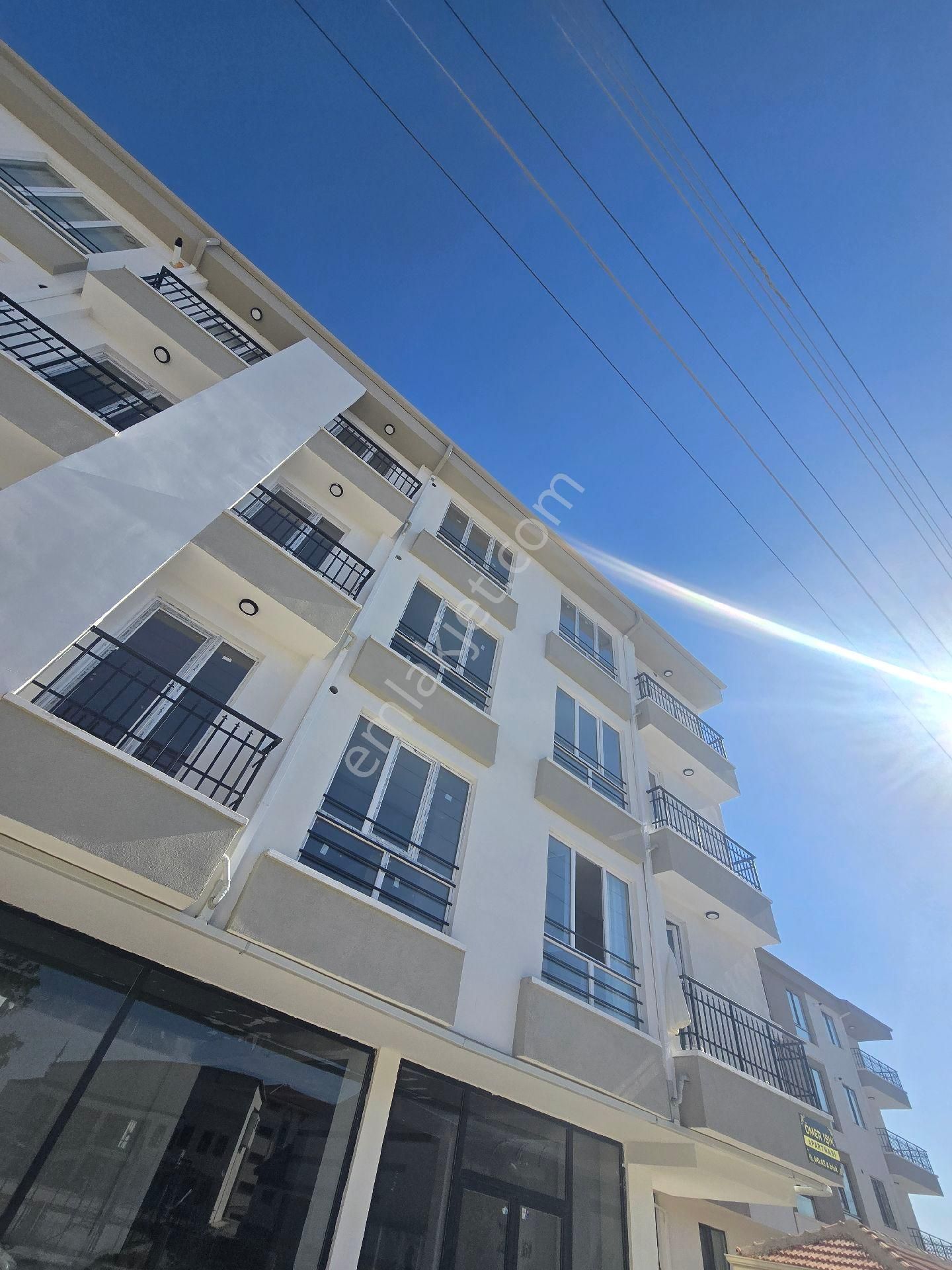 1+1 Ful Esyalı Balkonlu Son Kat Guney Cephe Genıs Ferah Daıre