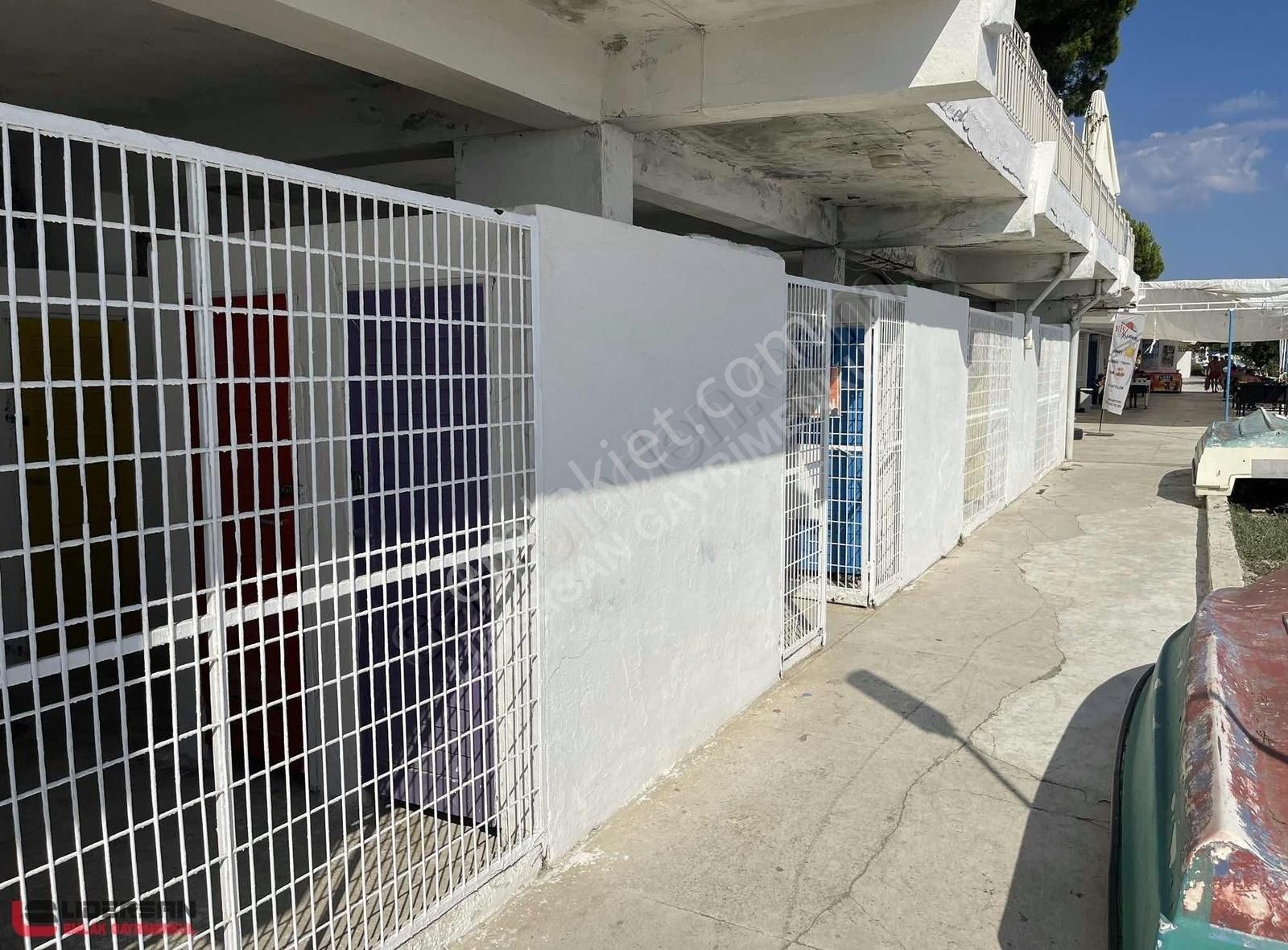 Saraçoğlu Sitesinde 3+1 Bahçe Katı 140m² Yazlık