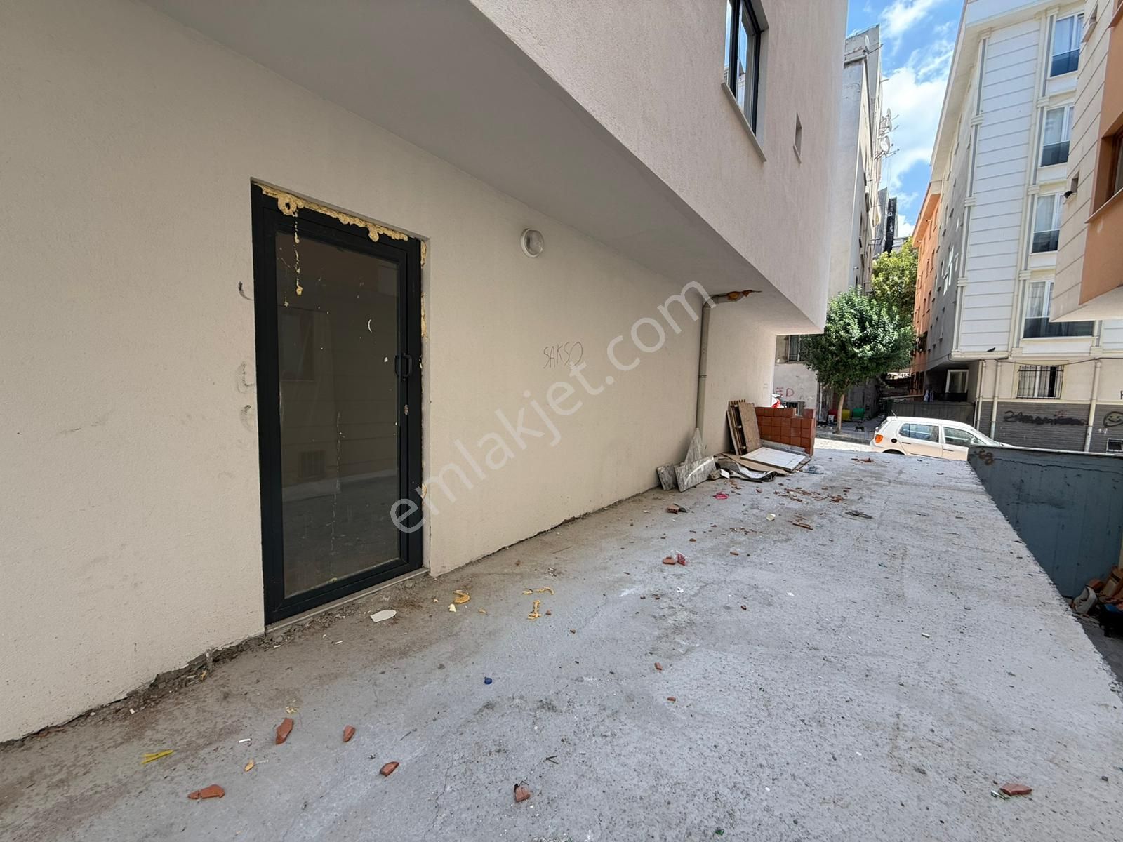 Bahçelievler Soğanlı'da Depolu Bahçe Kullanımlı 300m2 Dükkan - Görsel 19