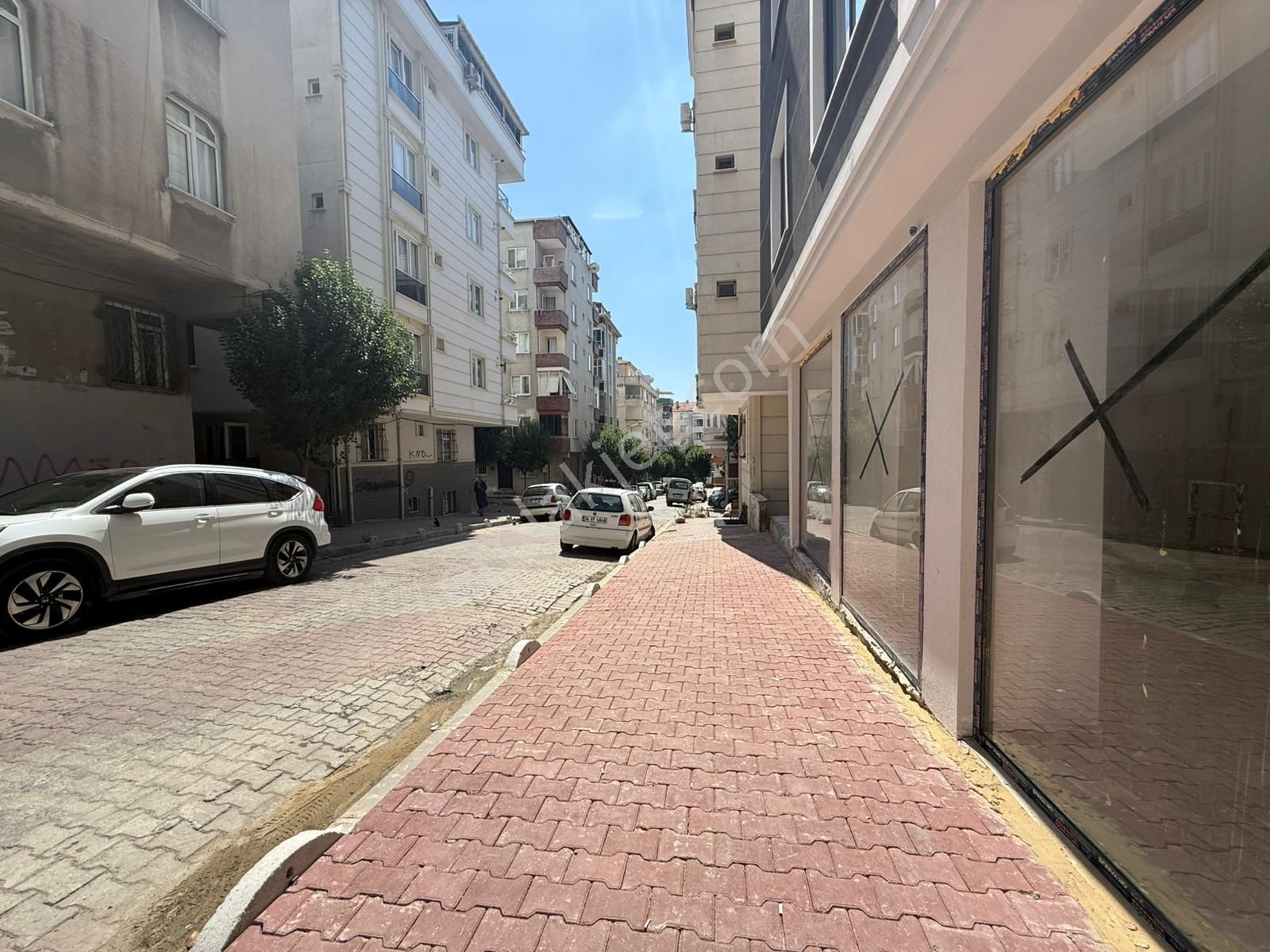 Bahçelievler Soğanlı'da Depolu Bahçe Kullanımlı 300m2 Dükkan - Görsel 22