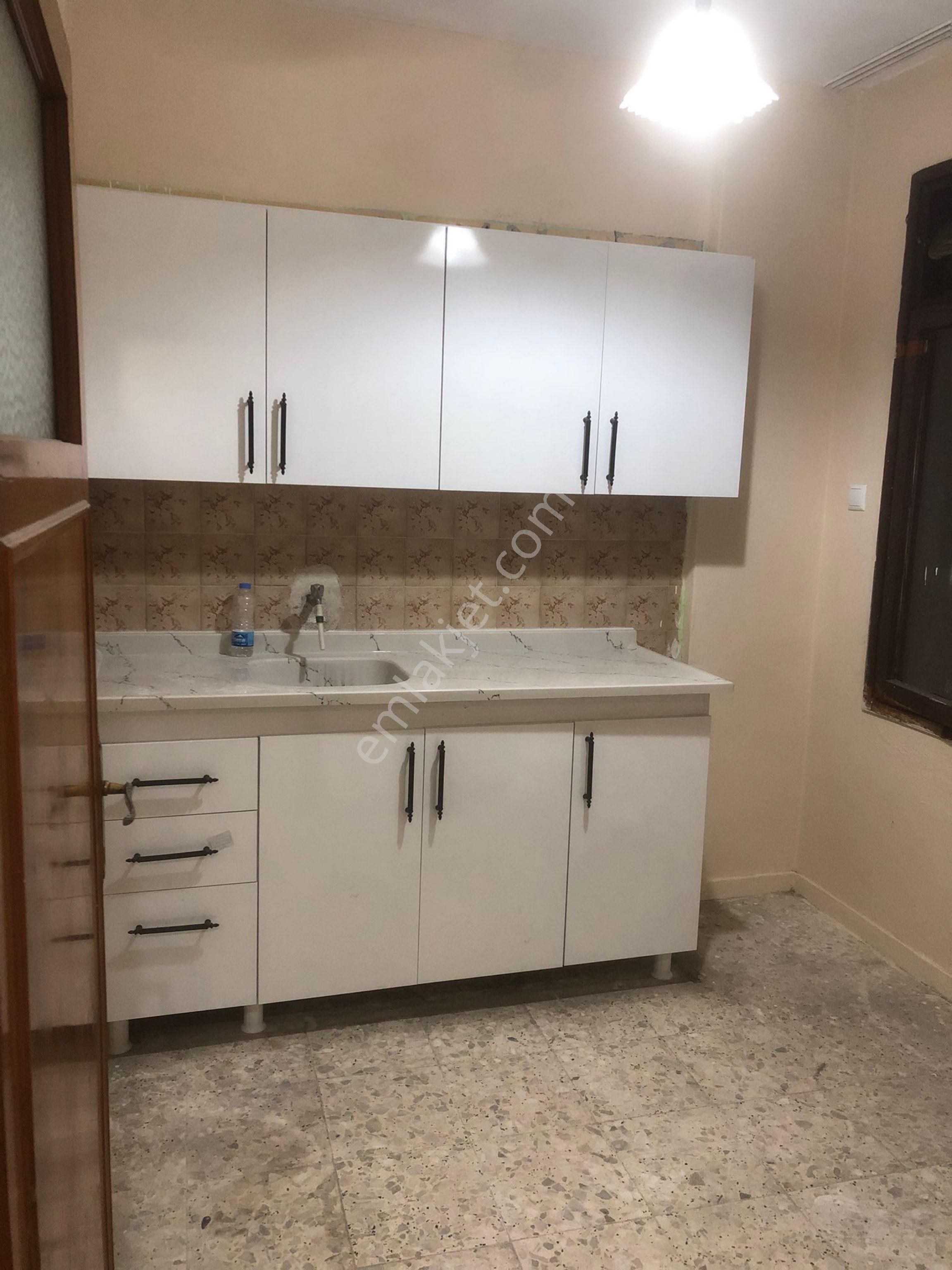 Ardadan Mersin Akdeniz Turgutreisde Kiralık Boş 1+1 Daire