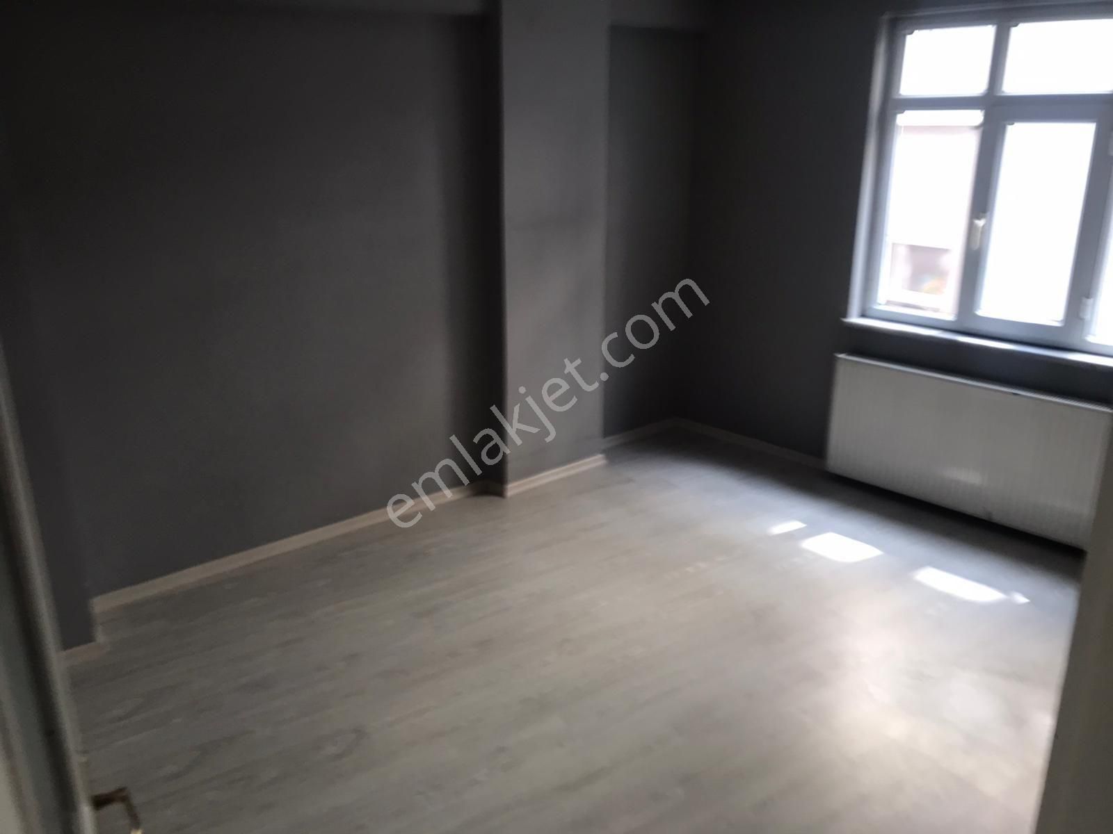 Sultançlifiginde 2+1 95m Temiz Orta Kat Daire