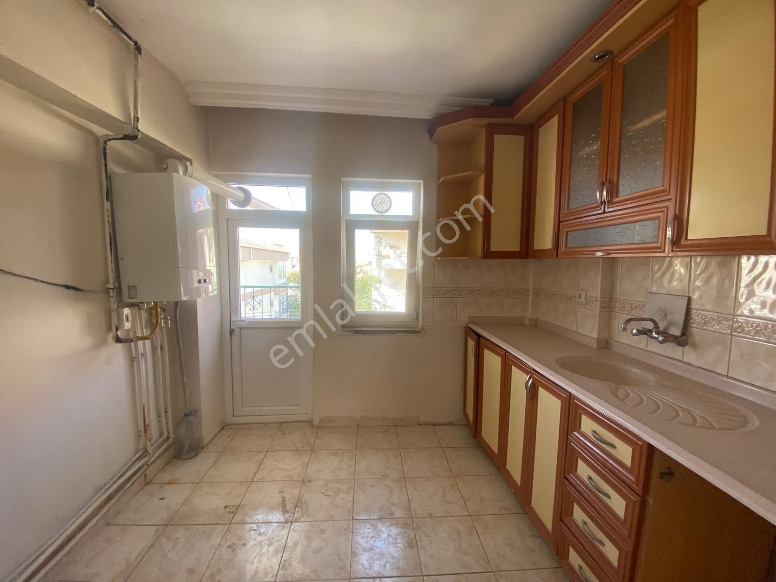 Koza Emlak'tan Tandoğan Mahalesinde Ara Katta Bağımsız Üç Cepheli 3+1 Satılık Dairee - Görsel 2