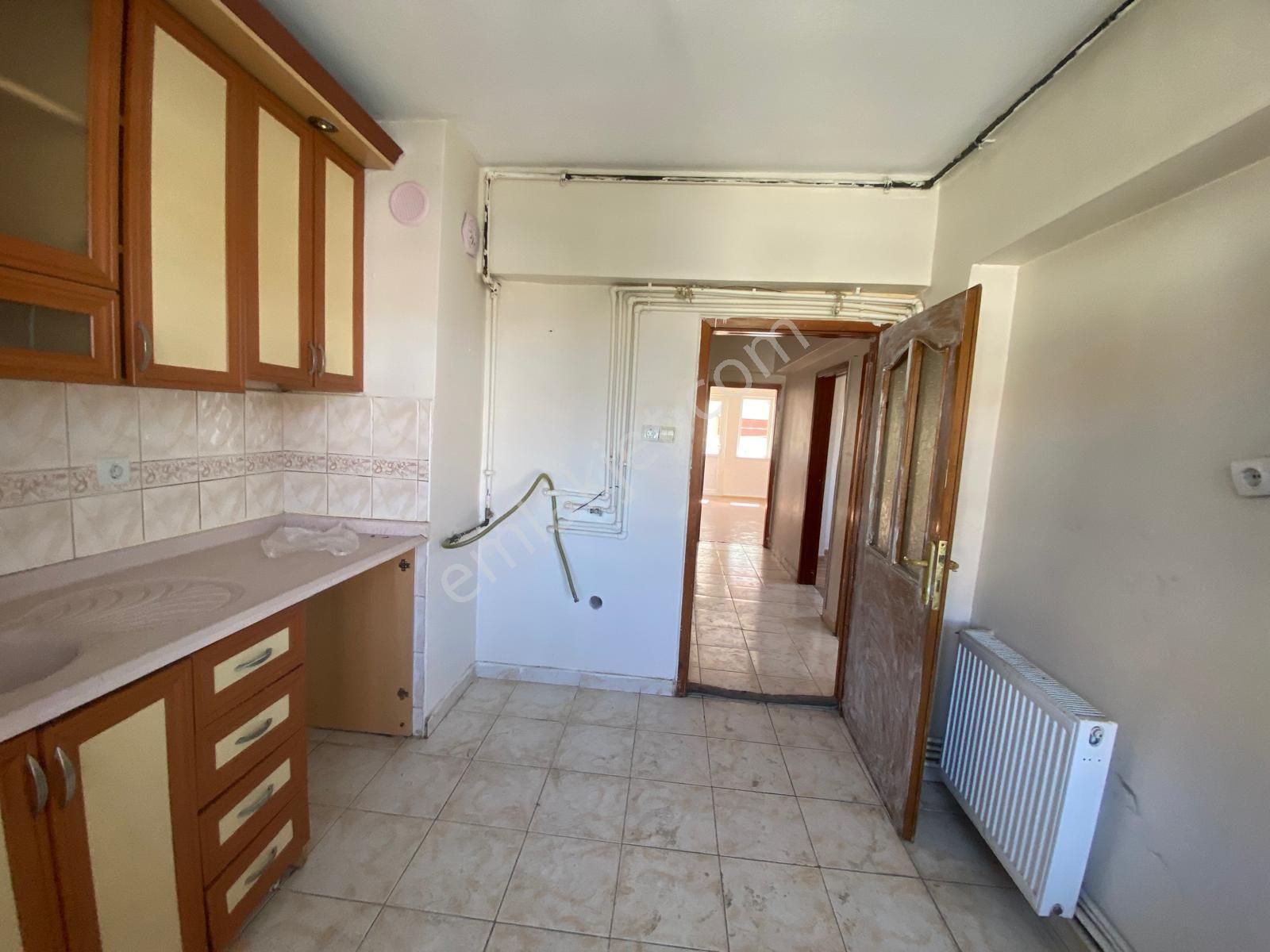 Koza Emlak'tan Tandoğan Mahalesinde Ara Katta Bağımsız Üç Cepheli 3+1 Satılık Dairee - Görsel 4