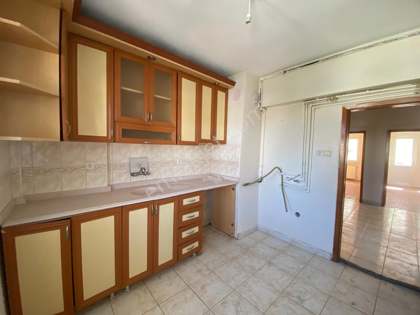 Koza Emlak'tan Tandoğan Mahalesinde Ara Katta Bağımsız Üç Cepheli 3+1 Satılık Dairee - Görsel 5