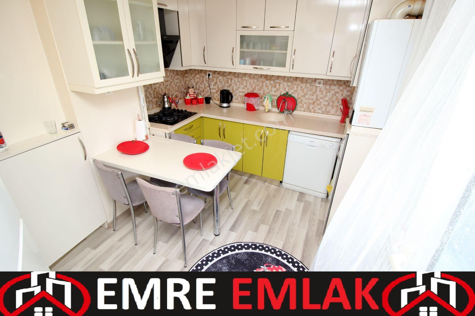 Emre Emlak'tan Ayyıldız'da Site İçi Muhteşem Lokasyonda 3+1 Satılık Daire