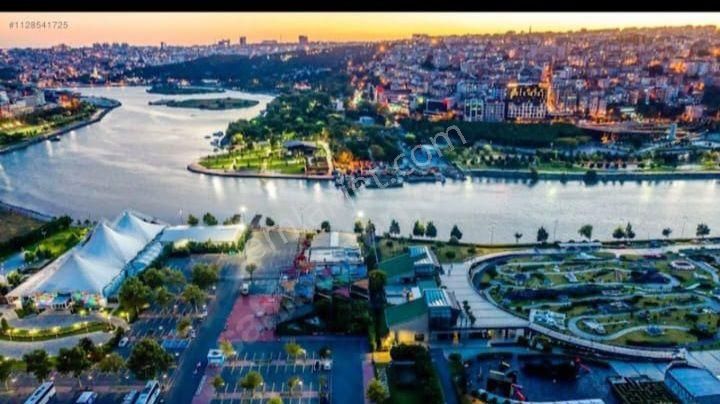 Beyoğlu Sütlüce Sahile Ve Üniversitelere Çok Yakın Teraslı Daire