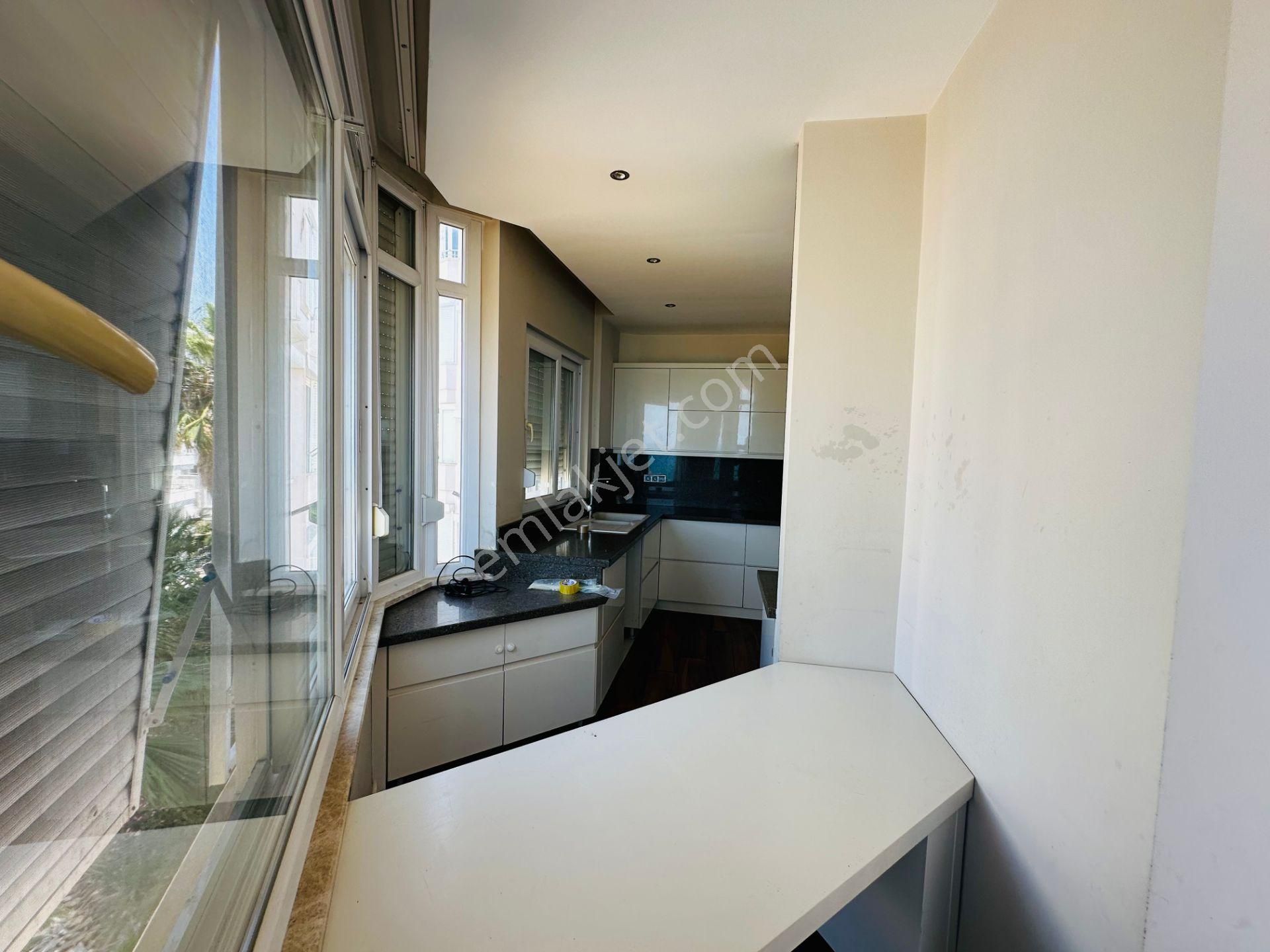 Emlakparktan Obada Denize Sıfır Manzaralı Masrafsız 2+1 Daire - Görsel 24