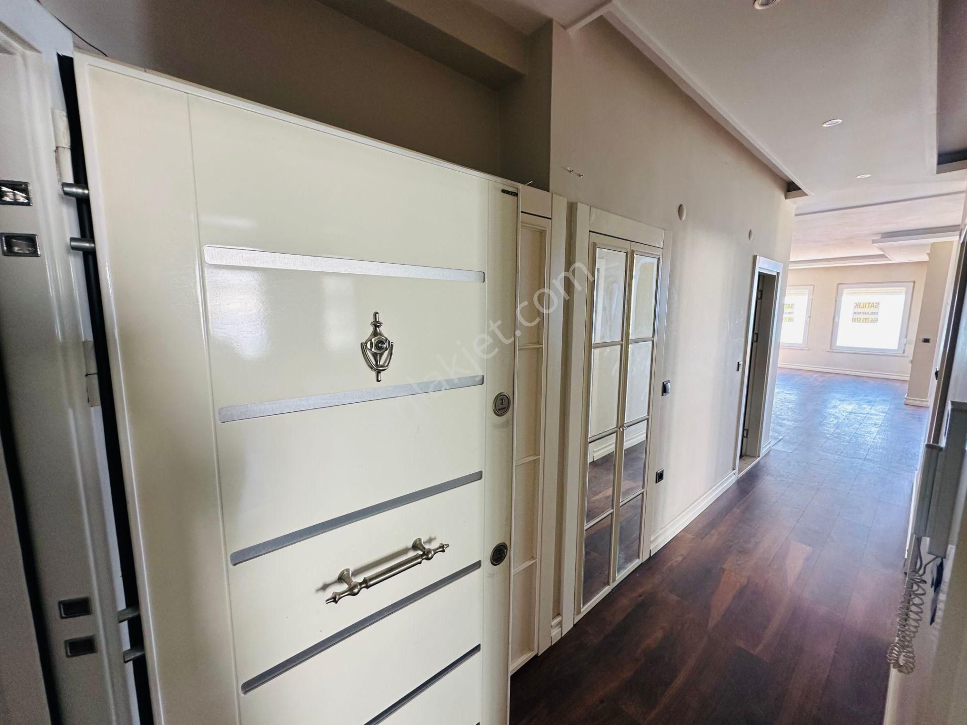 Emlakparktan Obada Denize Sıfır Manzaralı Masrafsız 2+1 Daire - Görsel 8