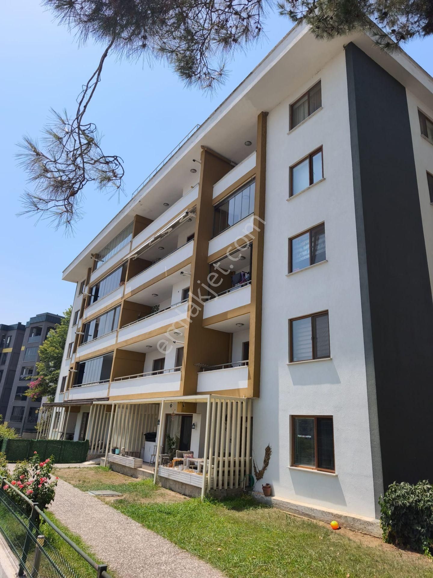 Kayapa Çamlık Ta Sahibinden Satılık 3+1 Bahçe Katı Daire