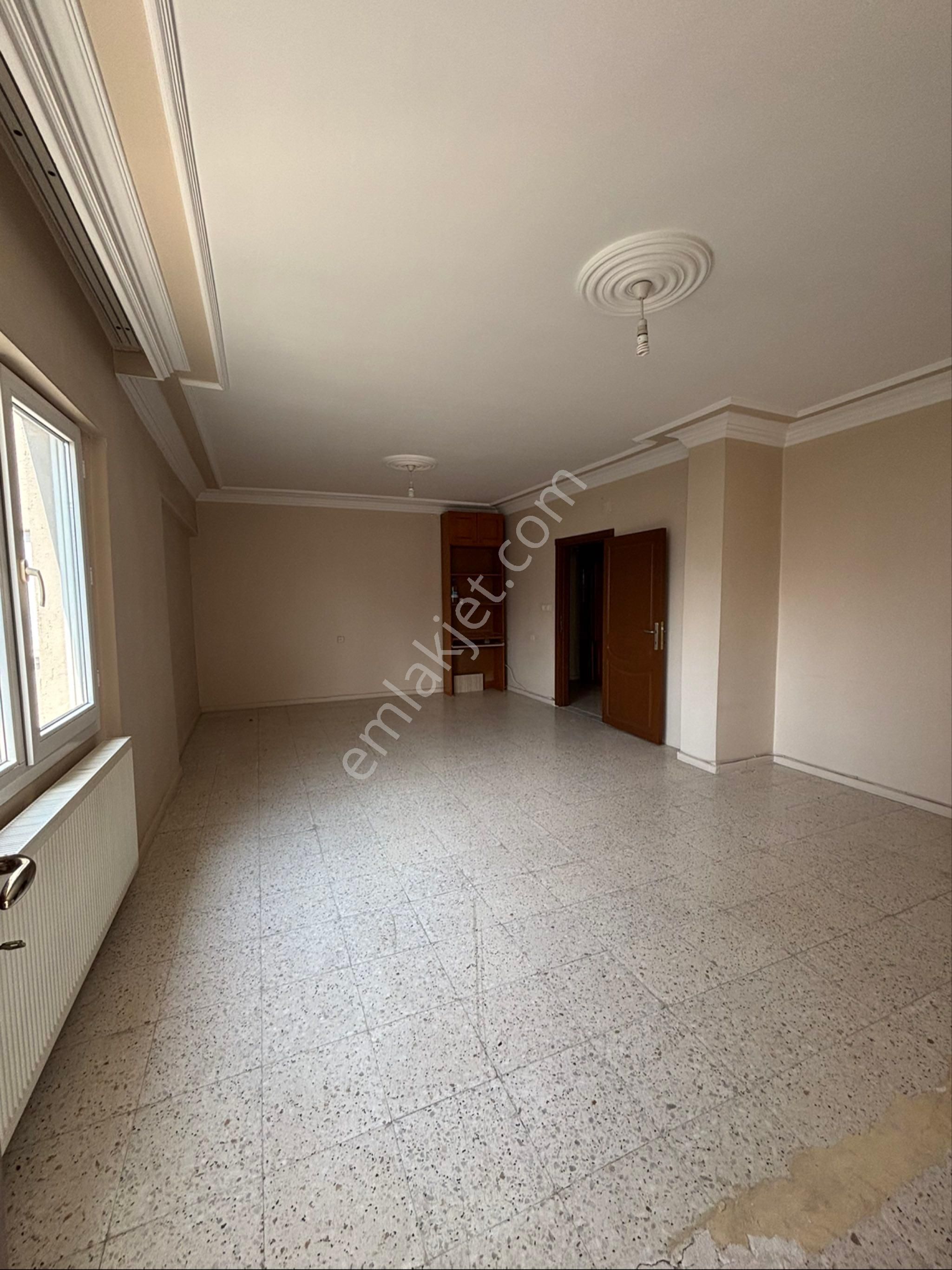 Toros Mahallesi’nde 3+1 Kapalı Mutfak Cazip Daire - Görsel 5