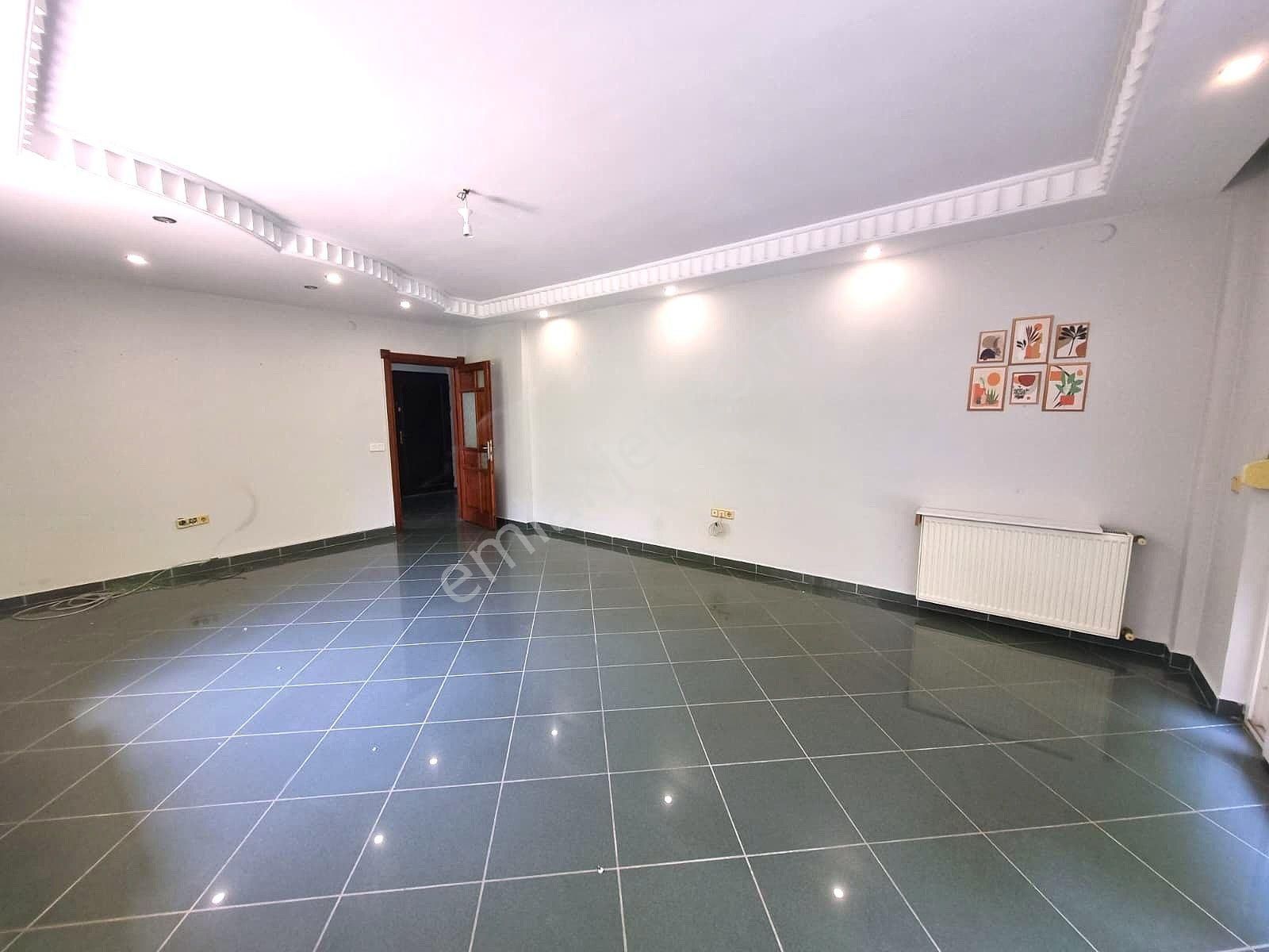 Alanya Güller Pınarı Mahallesi'nde 2+1 Kiralık Daire