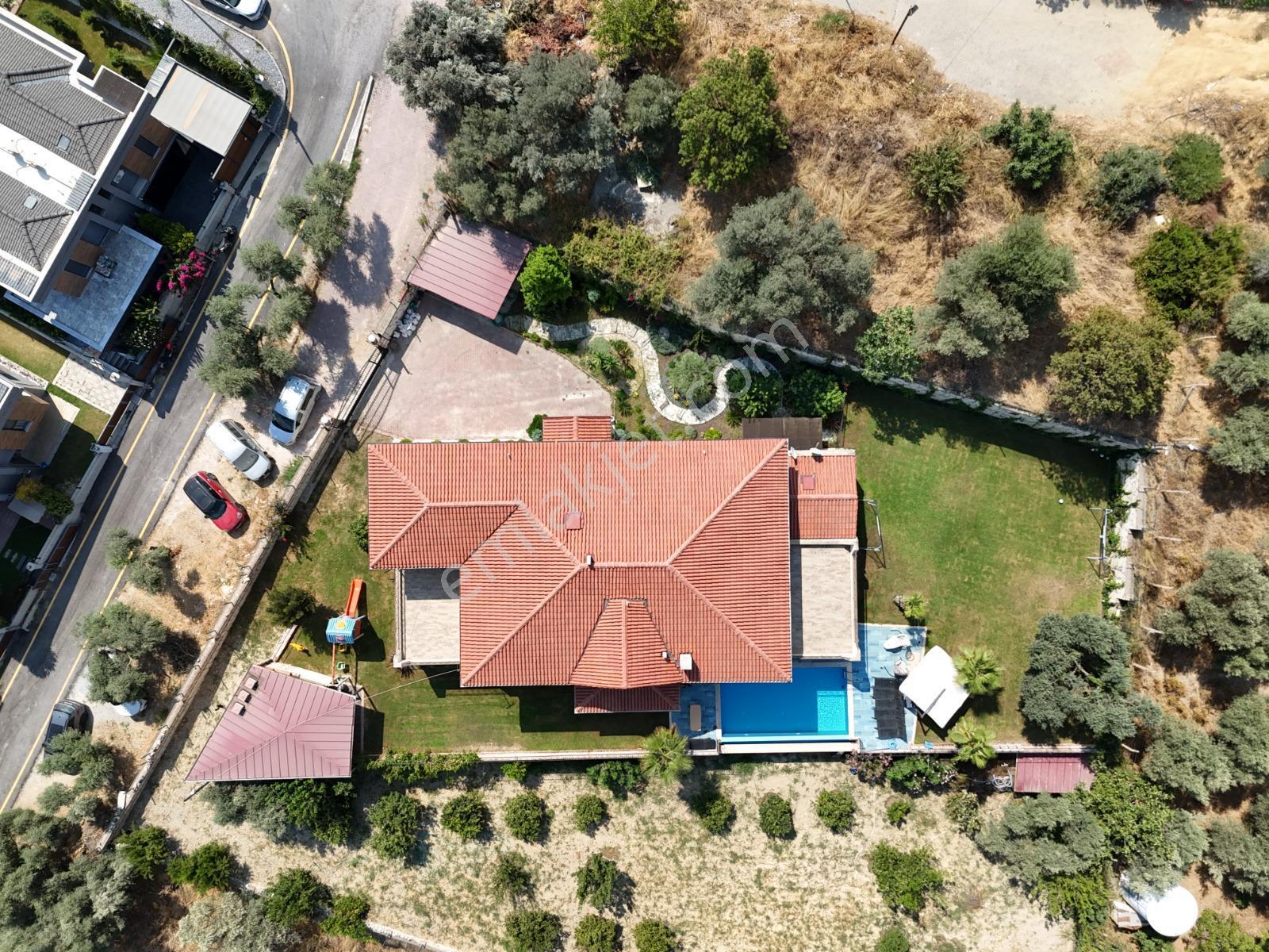 Kuşadası'nın En Gözde Villalarından 2500 M2 Arsa İçersinde Lüks Villa - Görsel 6