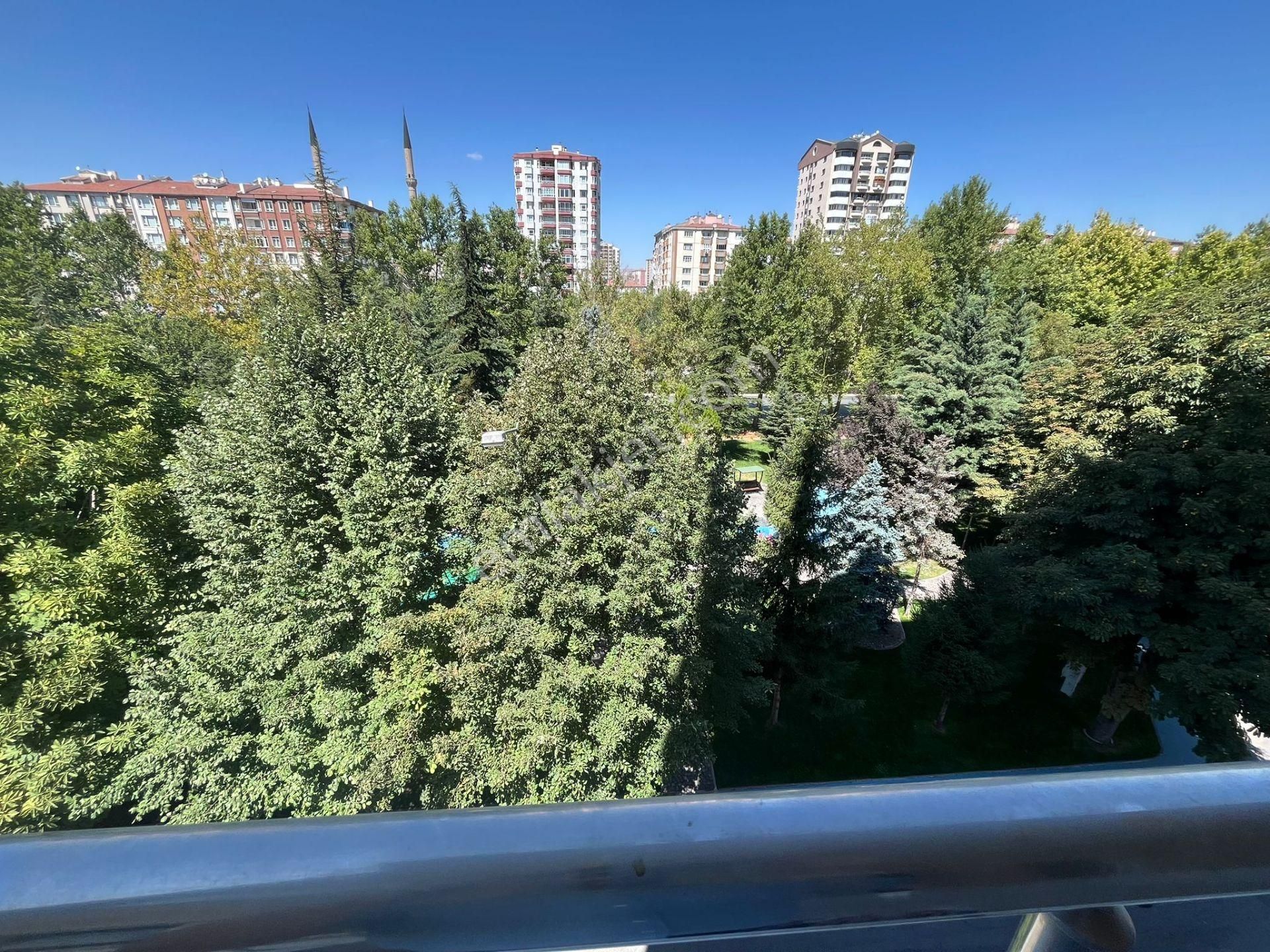 Alparslan Mah Geniş 4+1 260 M2 Mükemmel Lokasyon Satılık Daire - Görsel 9