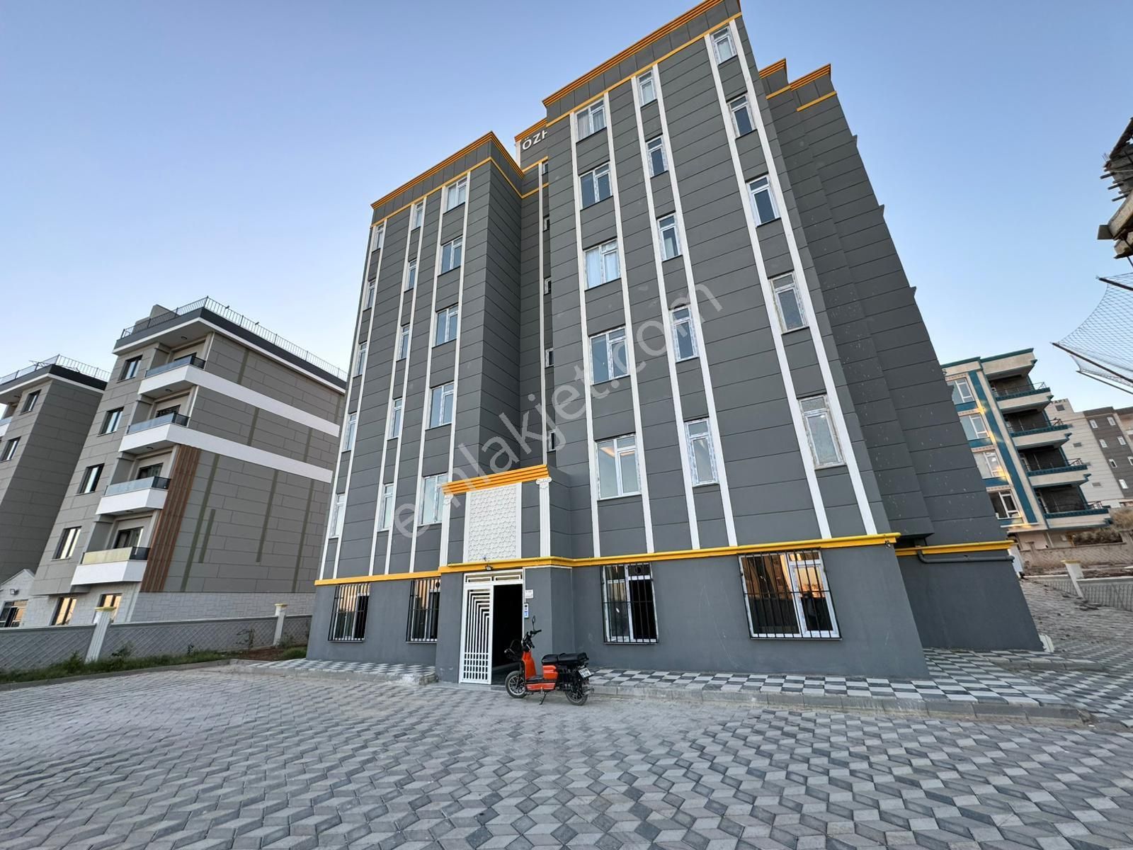 Yeşil Bahçe Gayrimenkulden Satılık 3+1