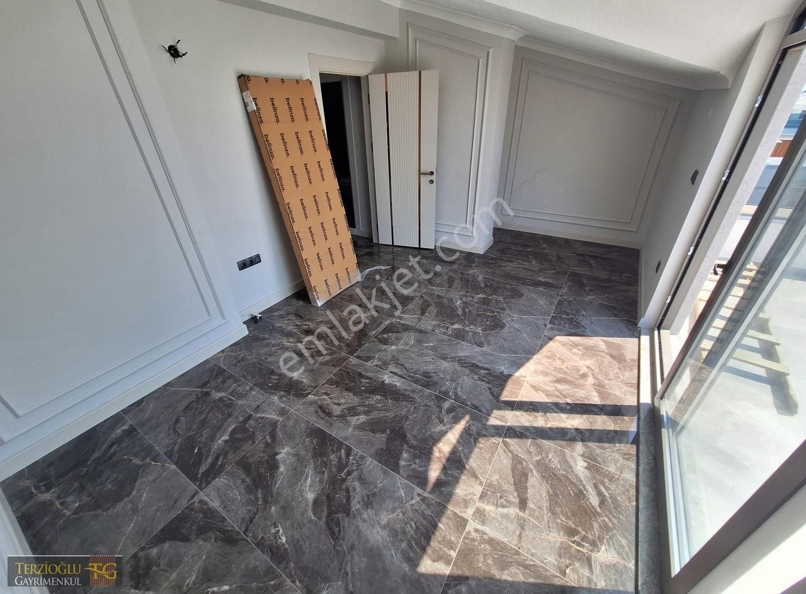 Terzioğlu'ndan Güre De Deniz Tarafı 350 M2 Arsada Havuzlu Villa - Görsel 31