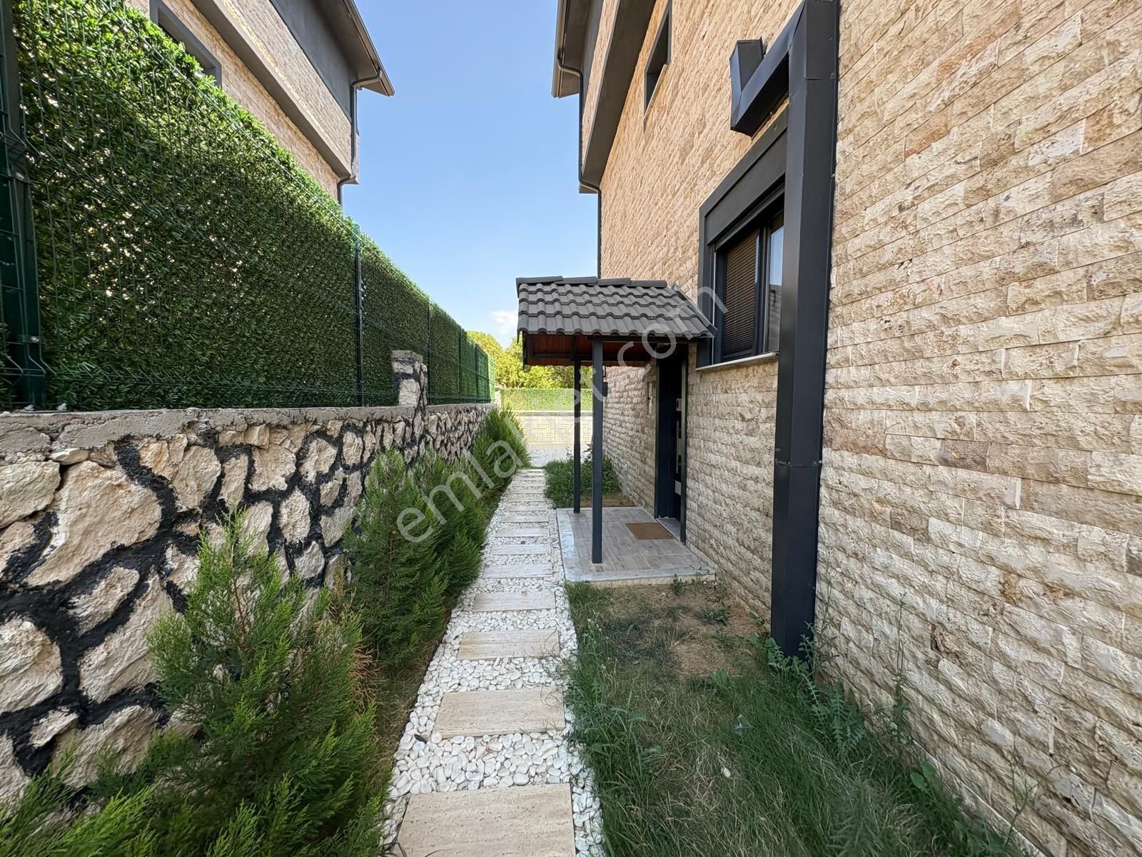 İnönü Mahallesi'nde 4+1 Havuzlu Yerden Isıtmalı Villa - Görsel 7