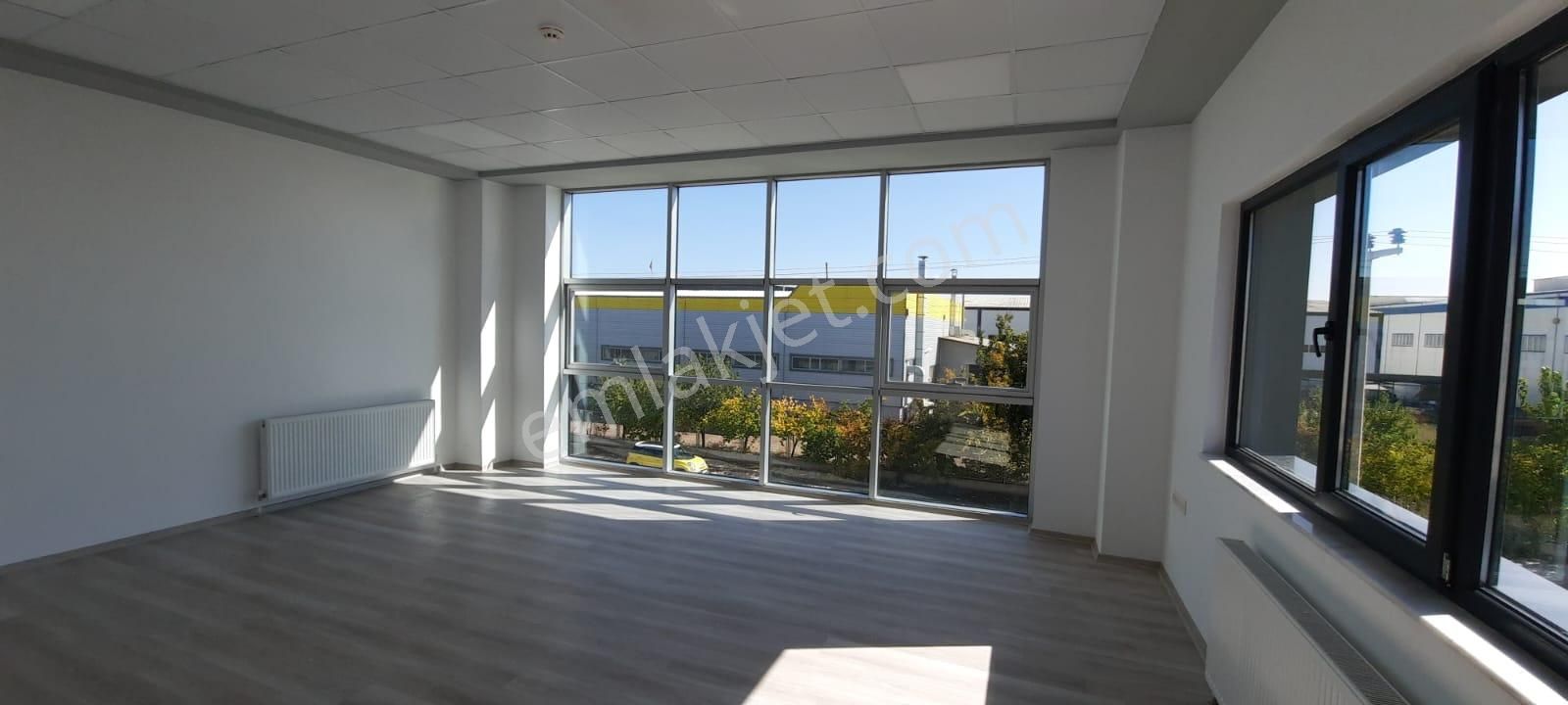 Ankara Başkent Osb'de 1150 M2+250 Kwa+vinç+kdv Avantajlı Kiralık Farbika - Görsel 14