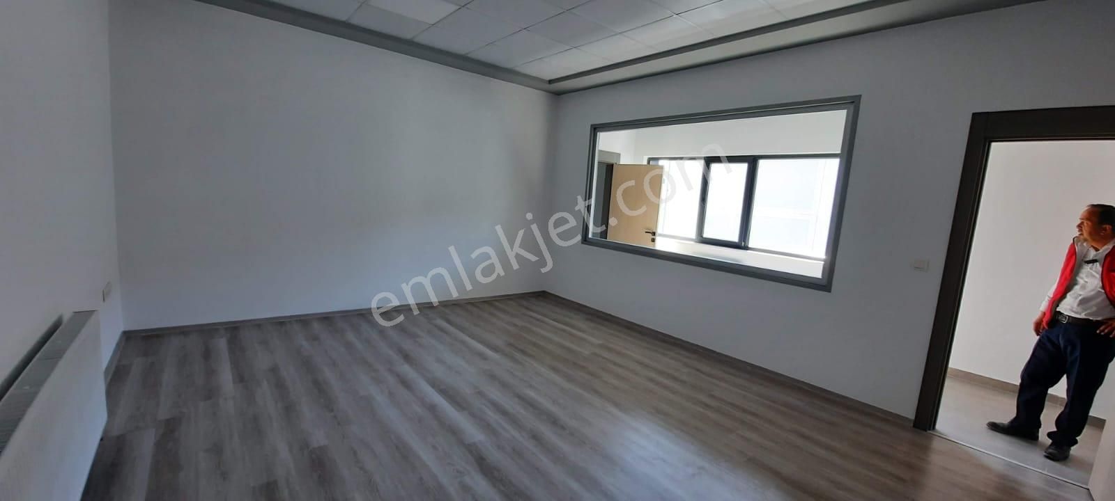 Ankara Başkent Osb'de 1150 M2+250 Kwa+vinç+kdv Avantajlı Kiralık Farbika - Görsel 17