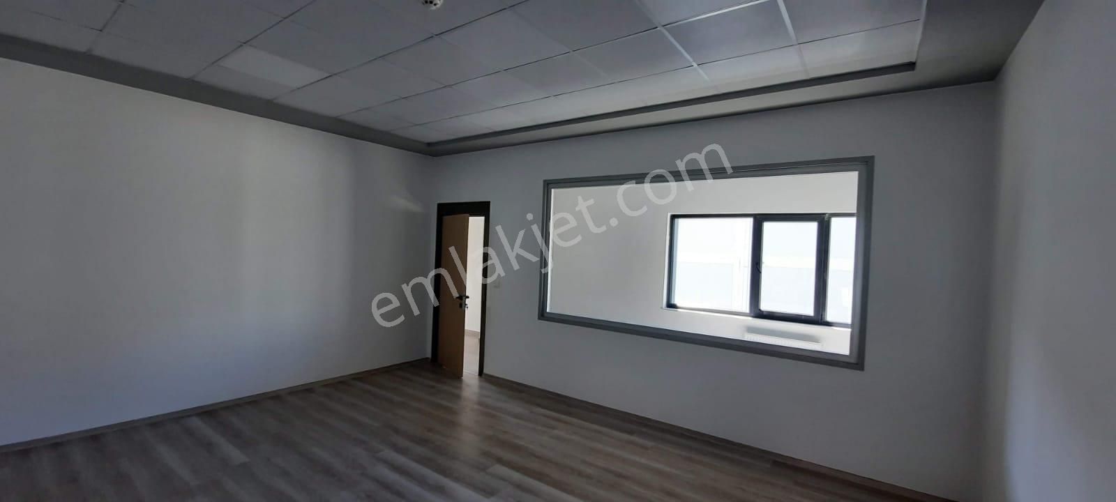 Ankara Başkent Osb'de 1150 M2+250 Kwa+vinç+kdv Avantajlı Kiralık Farbika - Görsel 16