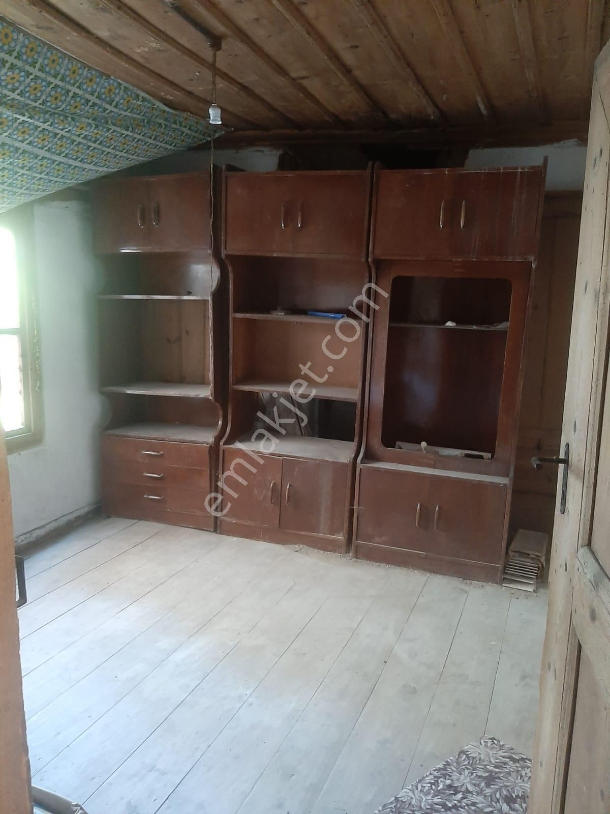 Mudurnu Hızırfakı Mh.de Müstakil 2 Katlı Ahşap Ev - Görsel 12