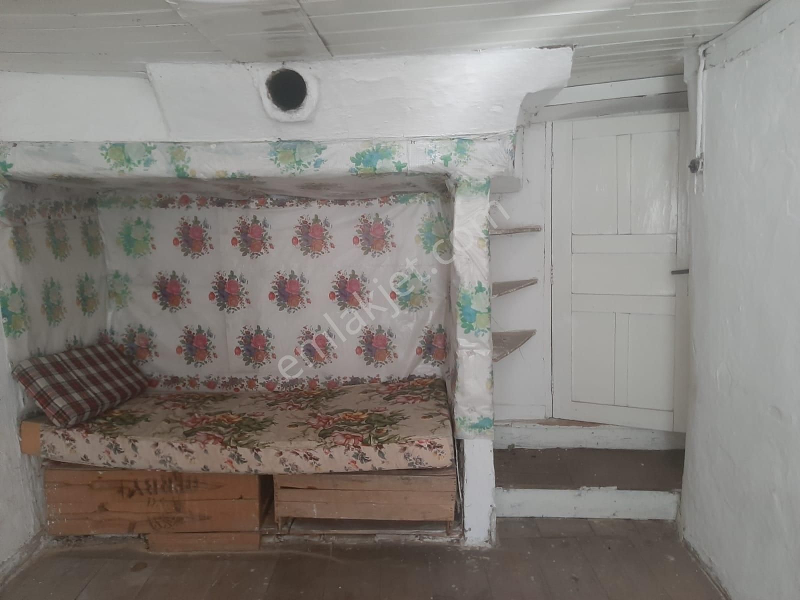 Mudurnu Hızırfakı Mh.de Müstakil 2 Katlı Ahşap Ev - Görsel 22