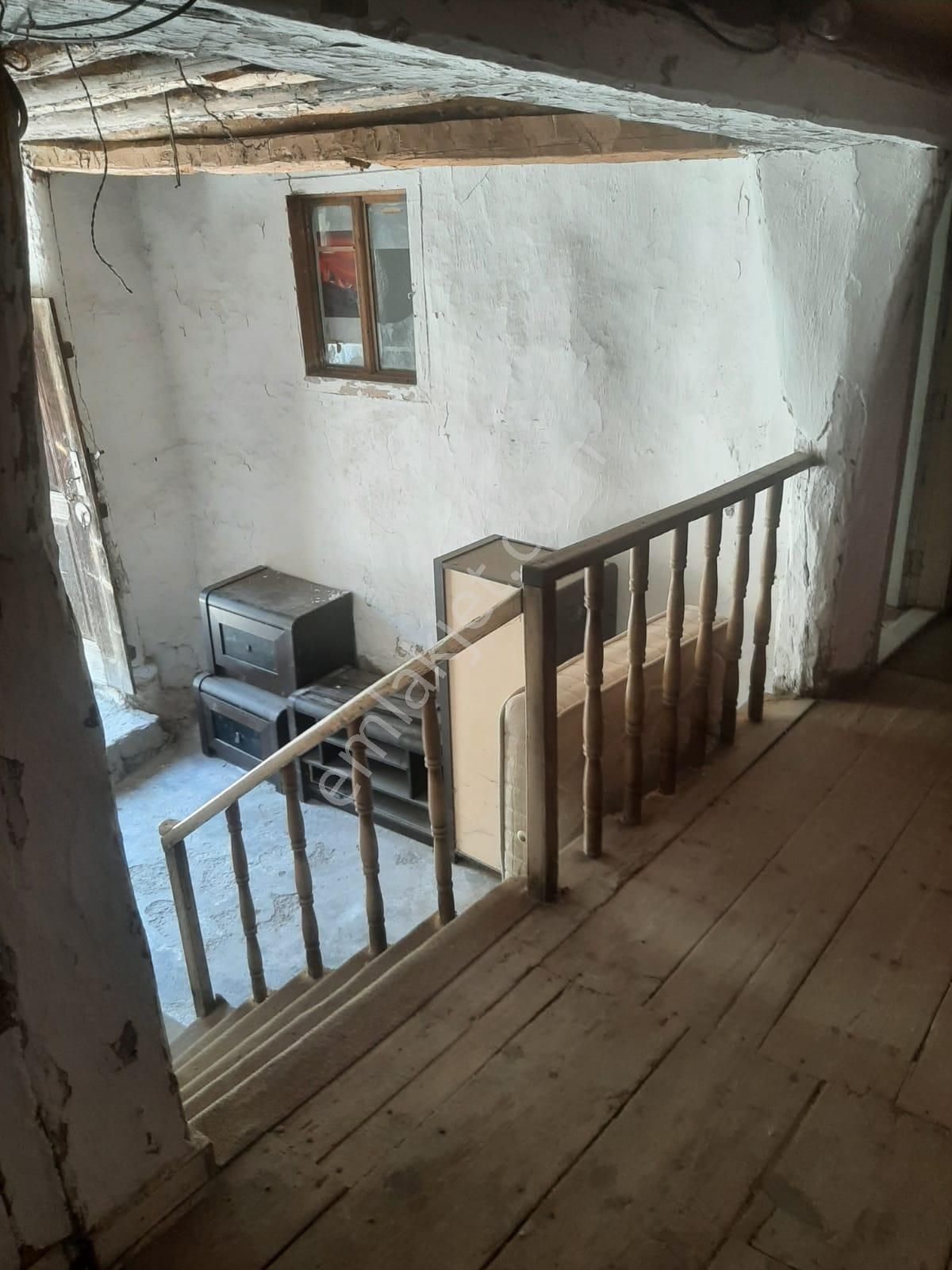 Mudurnu Hızırfakı Mh.de Müstakil 2 Katlı Ahşap Ev - Görsel 27