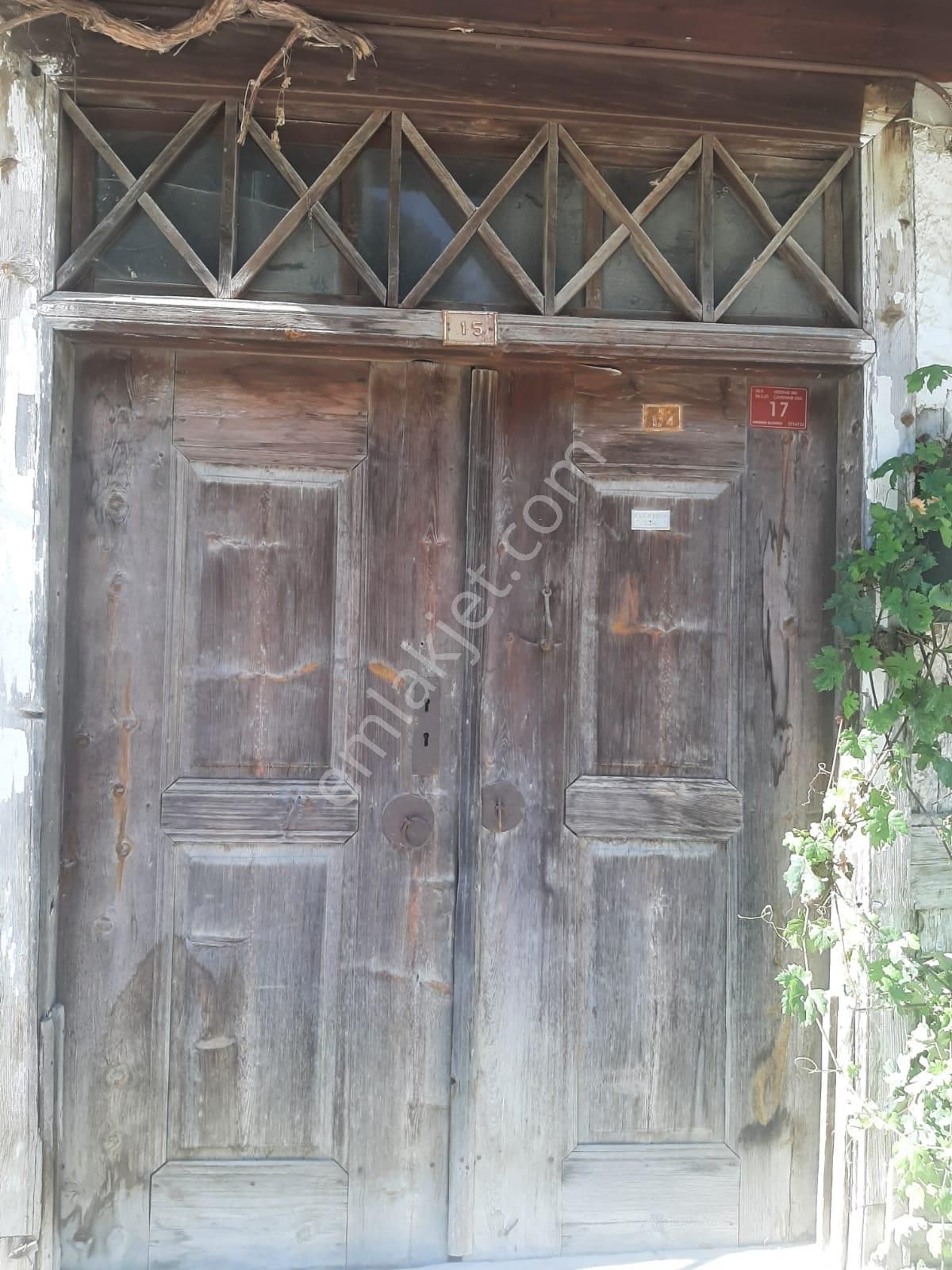 Mudurnu Hızırfakı Mh.de Müstakil 2 Katlı Ahşap Ev - Görsel 2