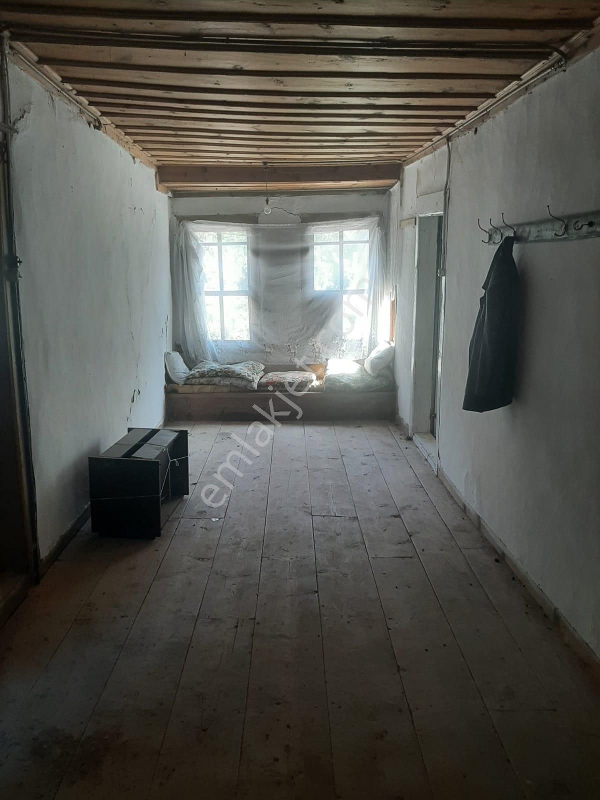 Mudurnu Hızırfakı Mh.de Müstakil 2 Katlı Ahşap Ev - Görsel 16