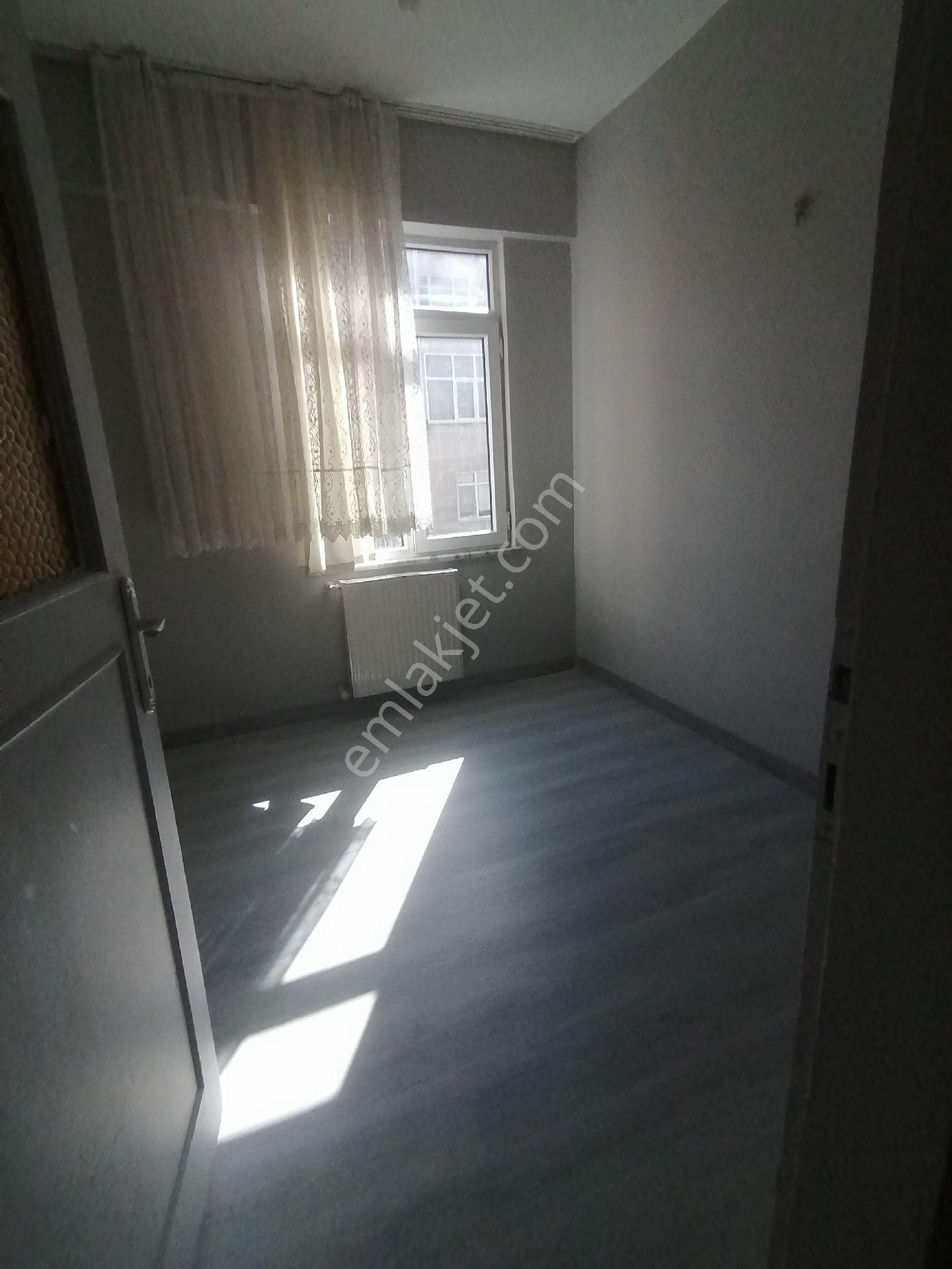 Ümraniye Tepeüstü Metro Lar Yürüme Mesafesi 1.kat Balkon 3+1 135 Metre Kiralık Daire Ev Ulaşım Cd. - Görsel 15