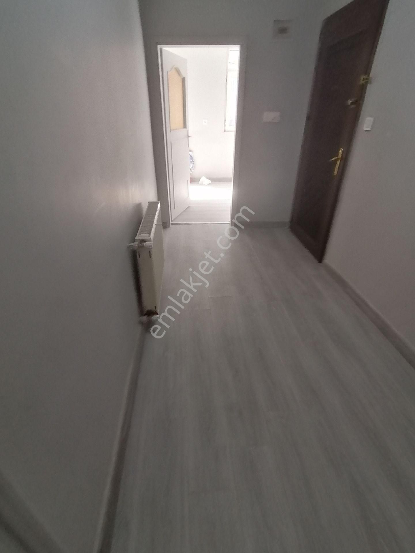 Ümraniye Tepeüstü Metro Lar Yürüme Mesafesi 1.kat Balkon 3+1 135 Metre Kiralık Daire Ev Ulaşım Cd. - Görsel 2