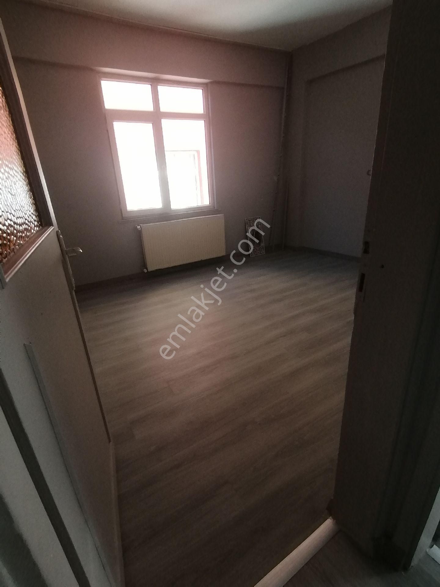 Ümraniye Tepeüstü Metro Lar Yürüme Mesafesi 1.kat Balkon 3+1 135 Metre Kiralık Daire Ev Ulaşım Cd. - Görsel 18