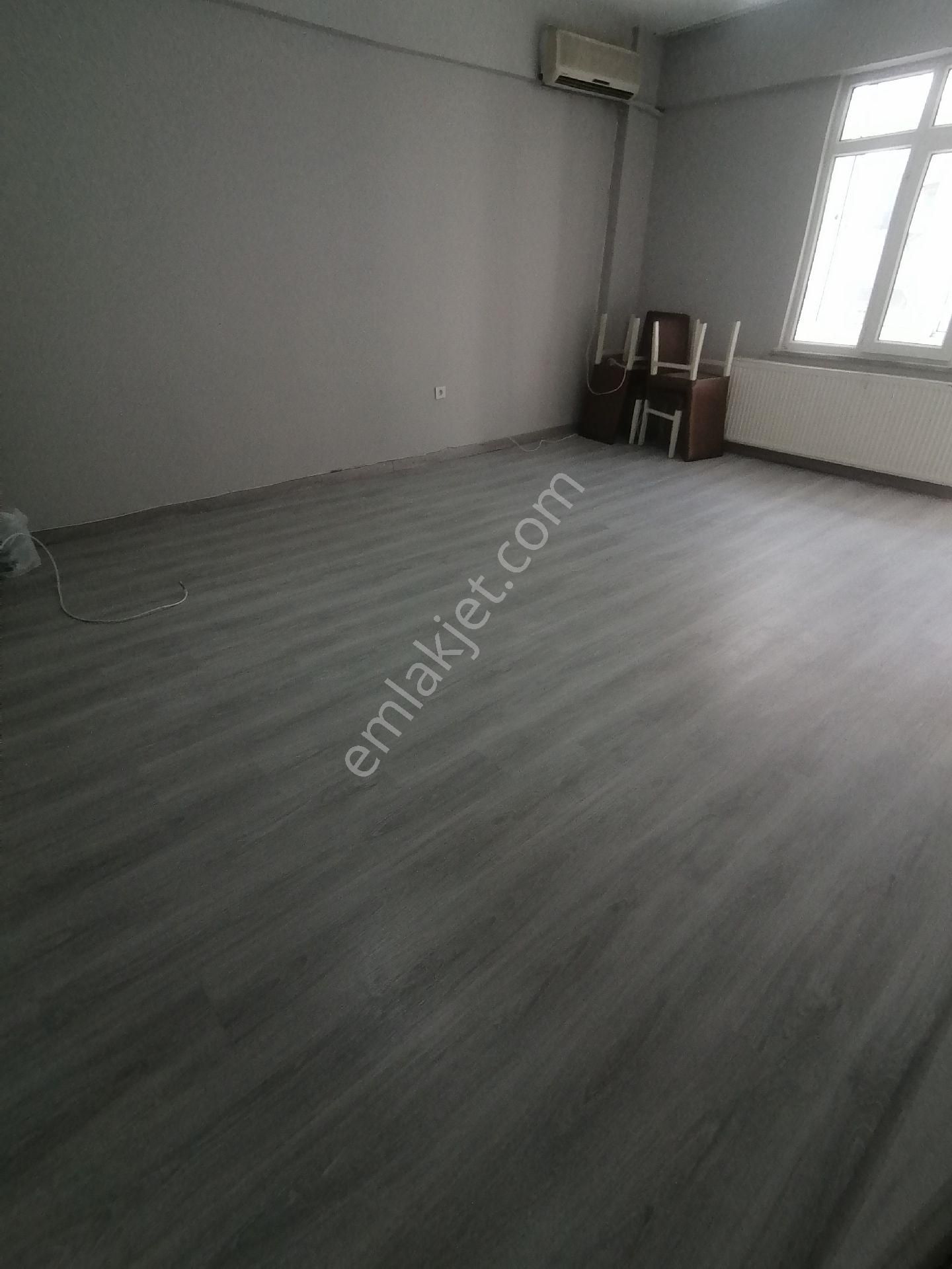 Ümraniye Tepeüstü Metro Lar Yürüme Mesafesi 1.kat Balkon 3+1 135 Metre Kiralık Daire Ev Ulaşım Cd. - Görsel 6