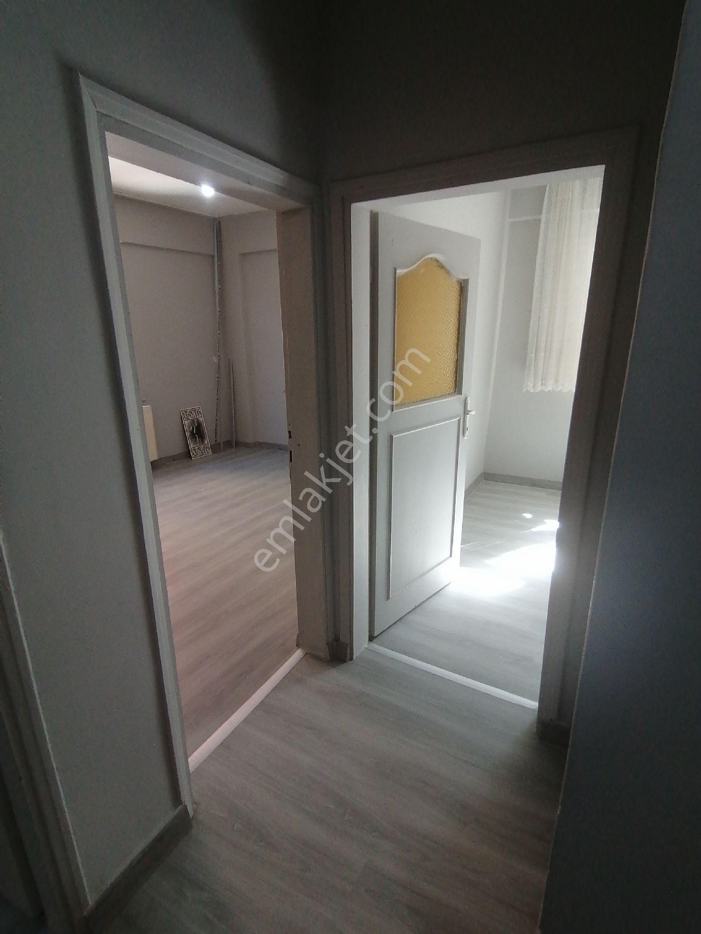 Ümraniye Tepeüstü Metro Lar Yürüme Mesafesi 1.kat Balkon 3+1 135 Metre Kiralık Daire Ev Ulaşım Cd. - Görsel 12