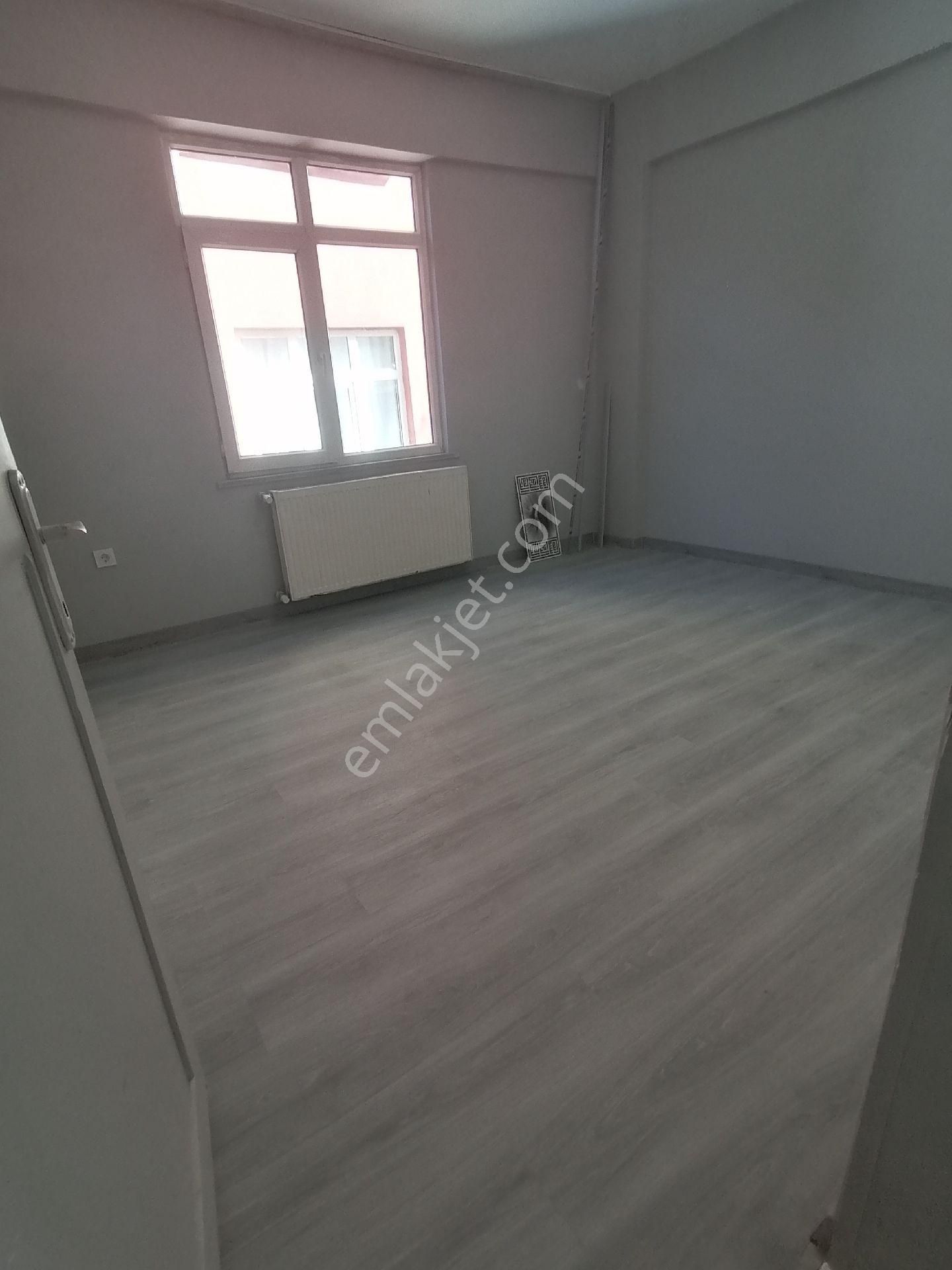Ümraniye Tepeüstü Metro Lar Yürüme Mesafesi 1.kat Balkon 3+1 135 Metre Kiralık Daire Ev Ulaşım Cd. - Görsel 13