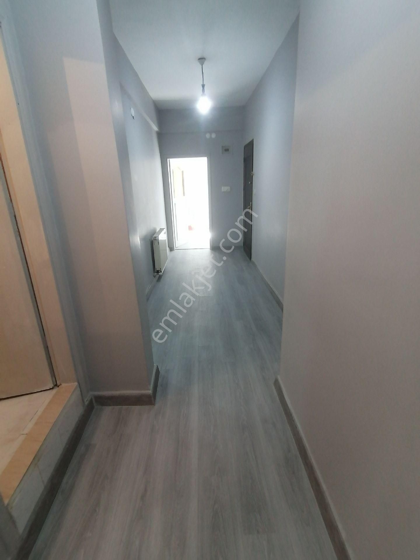 Ümraniye Tepeüstü Metro Lar Yürüme Mesafesi 1.kat Balkon 3+1 135 Metre Kiralık Daire Ev Ulaşım Cd. - Görsel 5