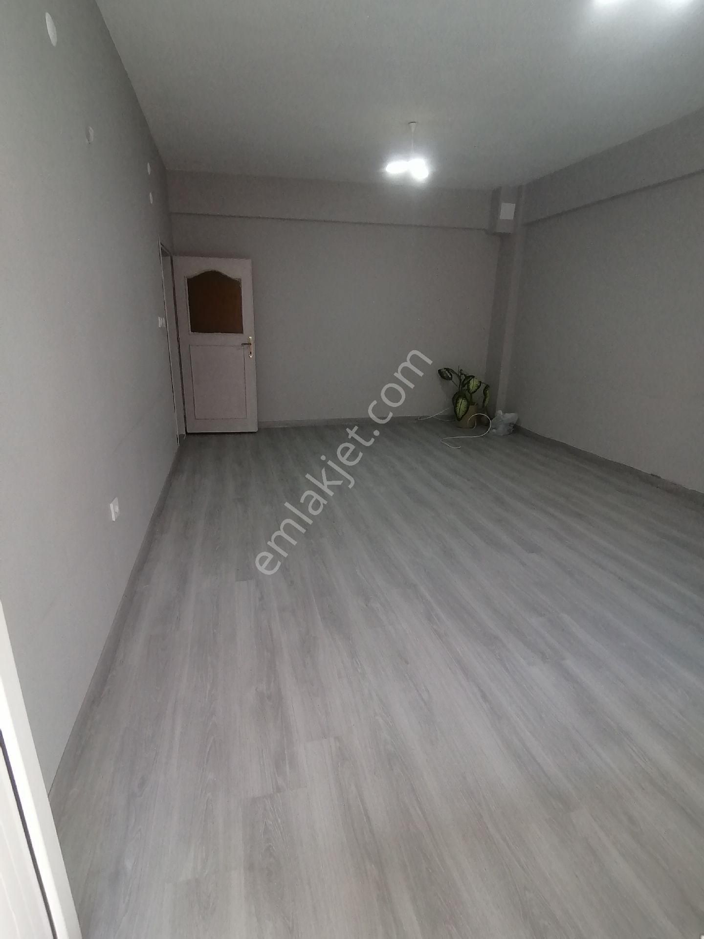 Ümraniye Tepeüstü Metro Lar Yürüme Mesafesi 1.kat Balkon 3+1 135 Metre Kiralık Daire Ev Ulaşım Cd. - Görsel 32