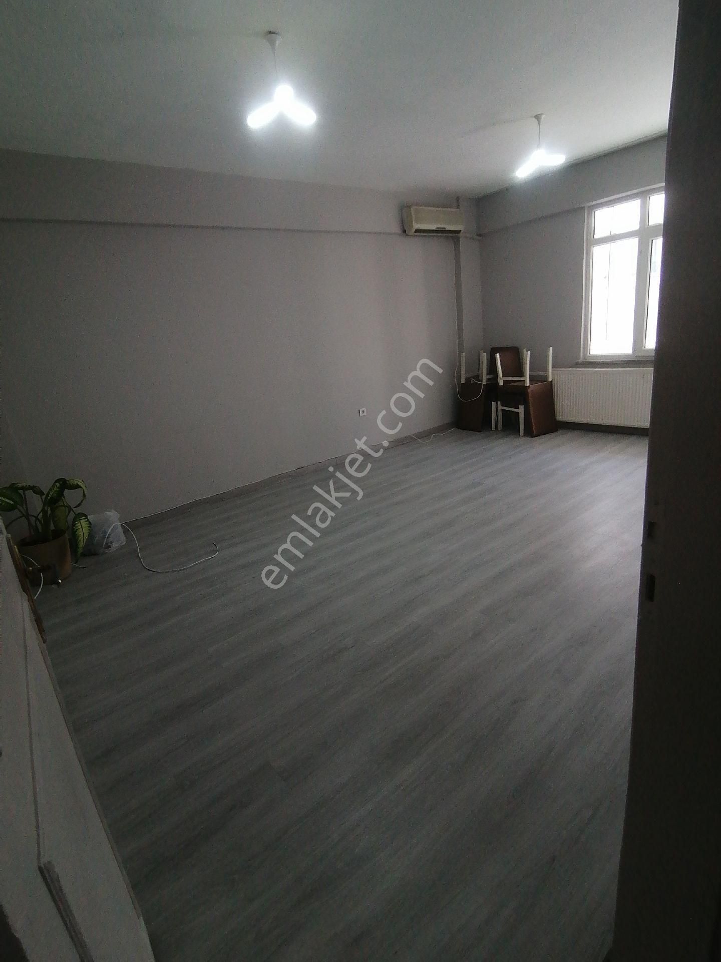 Ümraniye Tepeüstü Metro Lar Yürüme Mesafesi 1.kat Balkon 3+1 135 Metre Kiralık Daire Ev Ulaşım Cd. - Görsel 30