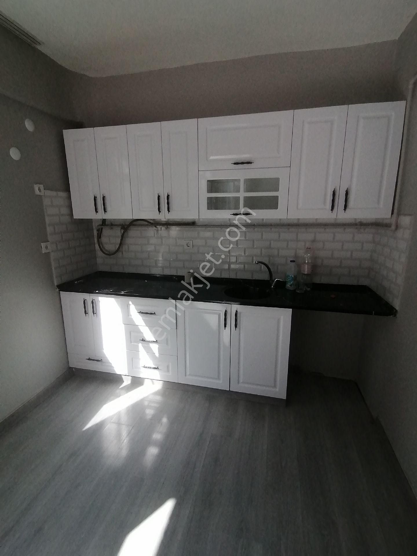 Ümraniye Tepeüstü Metro Lar Yürüme Mesafesi 1.kat Balkon 3+1 135 Metre Kiralık Daire Ev Ulaşım Cd. - Görsel 35