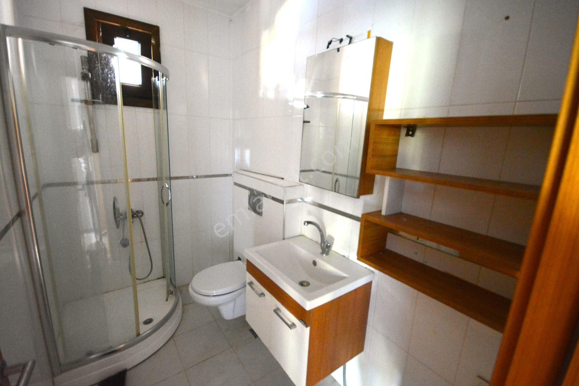 Site İçin De Kiralık Ters Dubleks Daire 110 M2 İskanlı Konumu Güzel 2+1