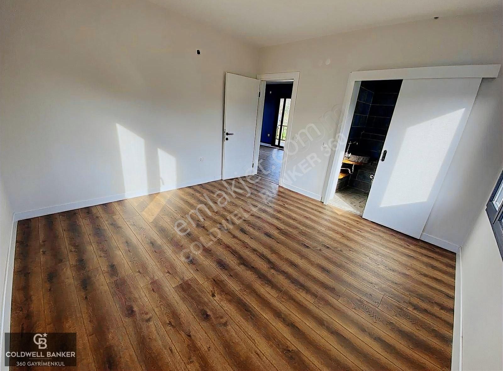 Bornova Yakaköy 2+1 Özel Yapım Sıfır Tek Tapu Müstakil Ev - Görsel 6