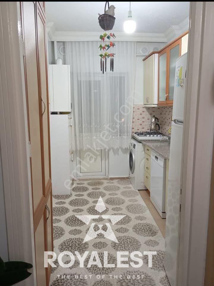Royalest'ten Bakımlı Ara Kat Daire