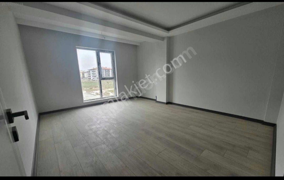 İskanı Alınmış Sıfır 3+1 Katta Ebeveyn Banyolu Öncephe Hazır Dairelerimiz - Görsel 10