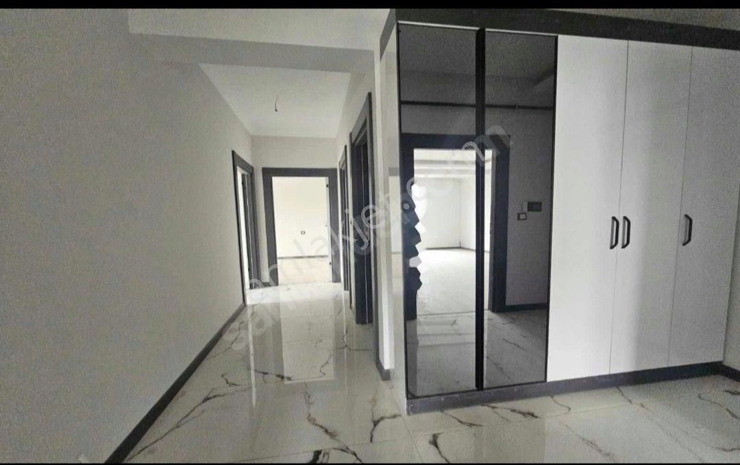 İskanı Alınmış Sıfır 3+1 Katta Ebeveyn Banyolu Öncephe Hazır Dairelerimiz - Görsel 12