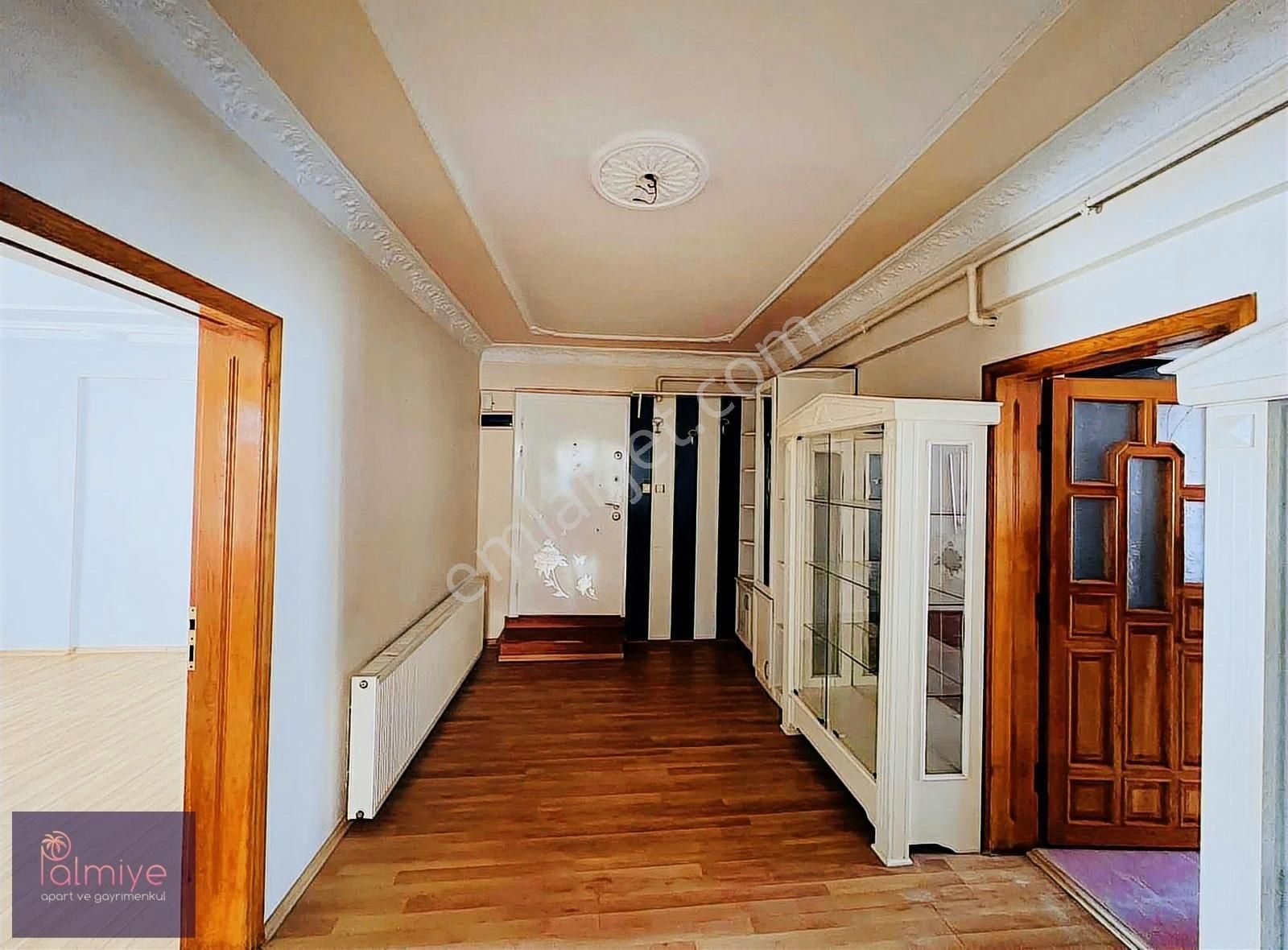 Çarşı Merkeze Sahile Yakın Geniş 2+1 Kiralık Daire