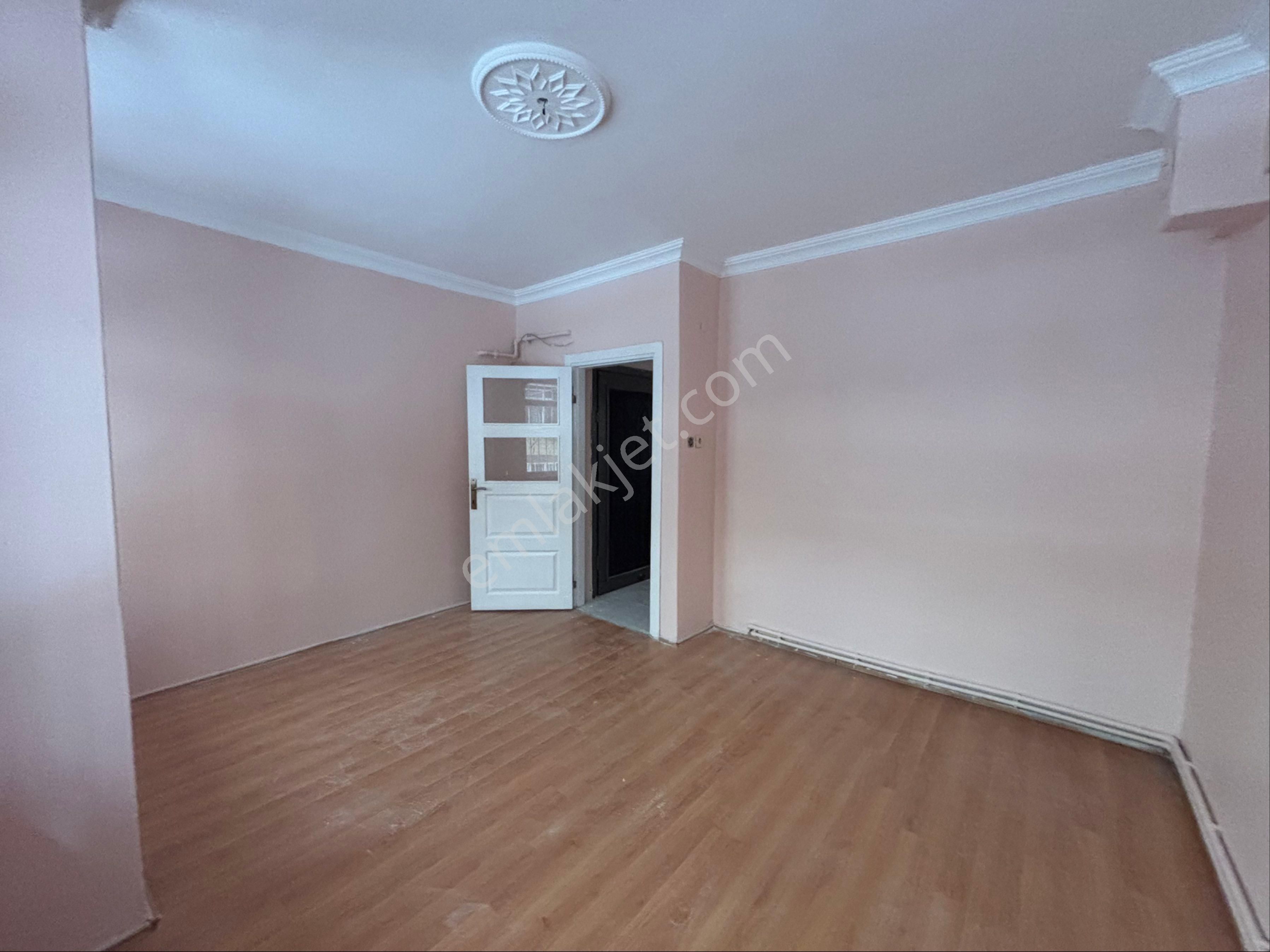 Yaşam Dan Nine Hatun'da Nizami 80 M² 1+1 Balkonlu